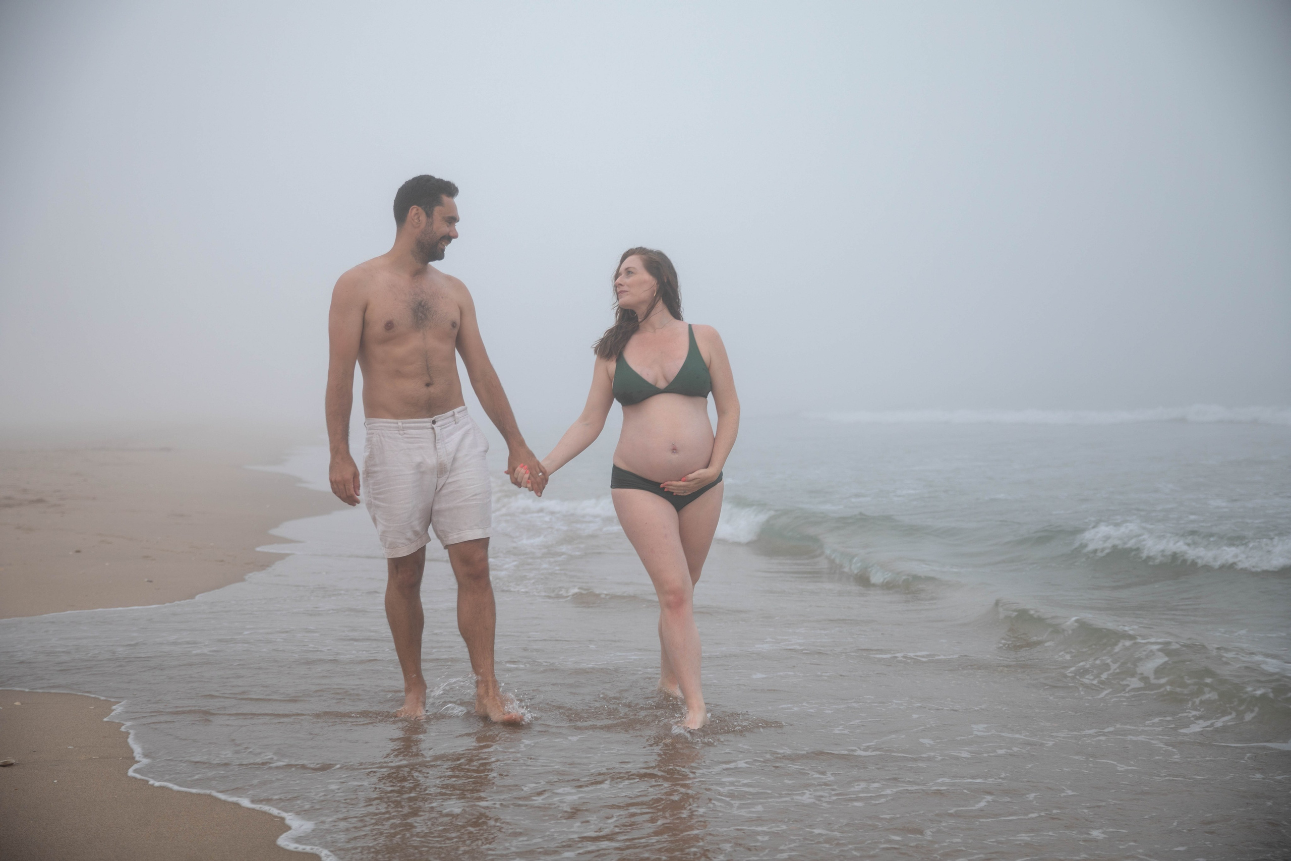An Ocean of Love and Anticipation. Professional Photographer in Portugal. Oksana Lomnova