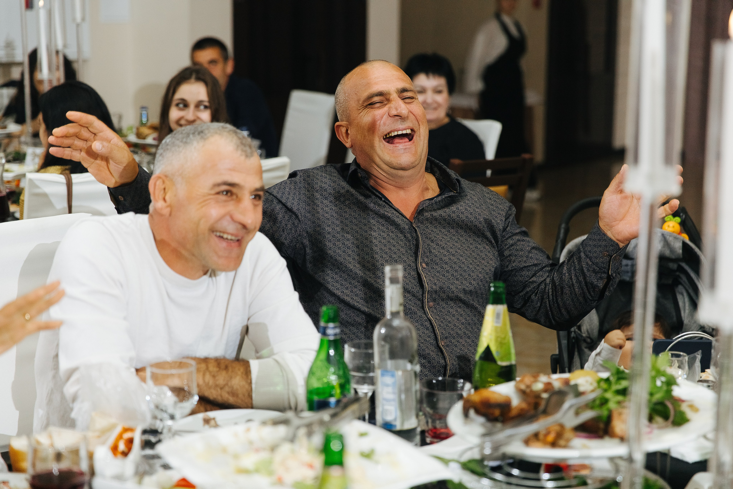 Ани и Назели. 35&5 День рождения, «Янтарь». Фотограф в Красноярске Надежда Воскресенская