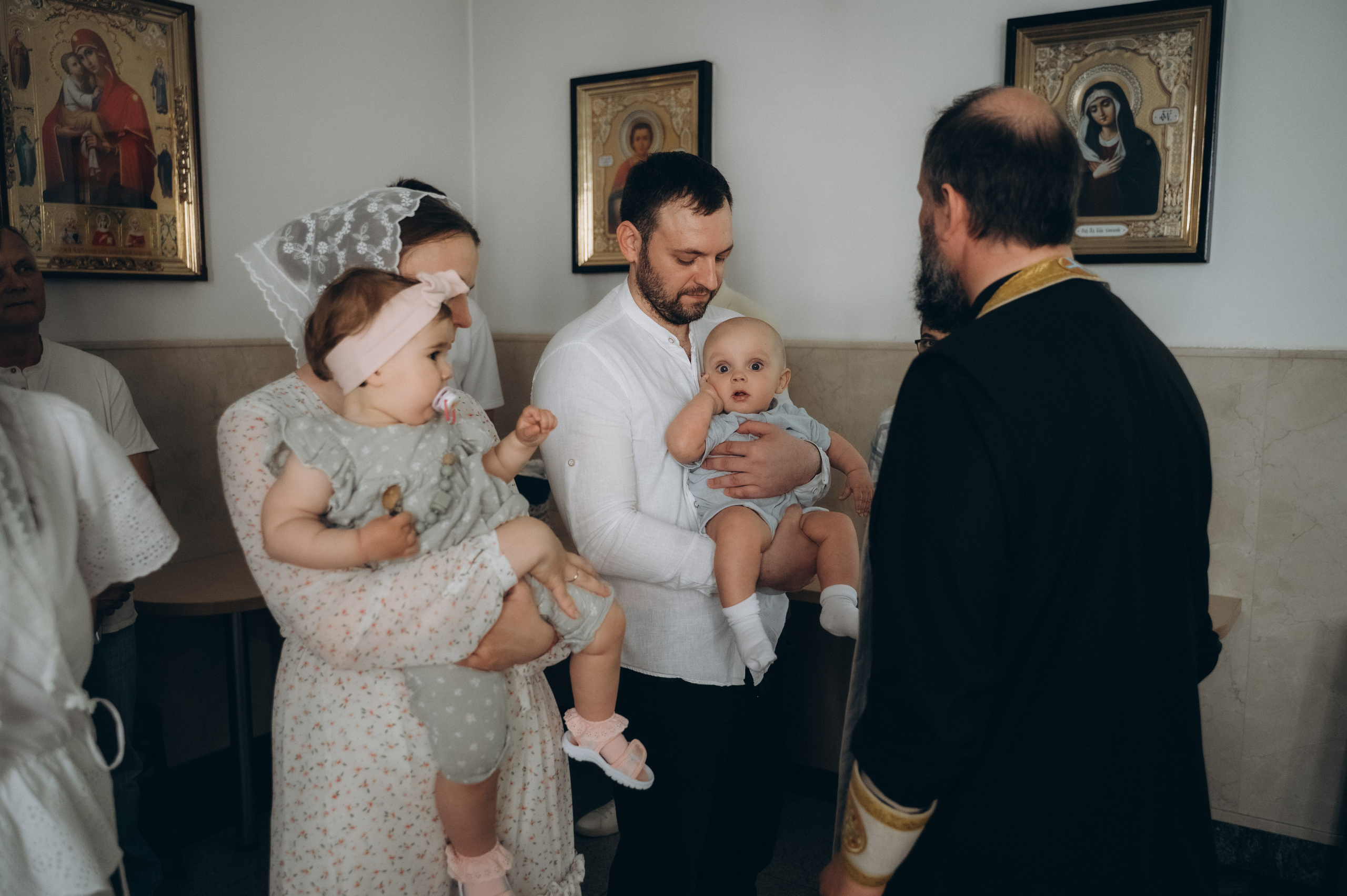 Крещение Мии и Льва. Семейный фотограф в Минске Дарья Дреко