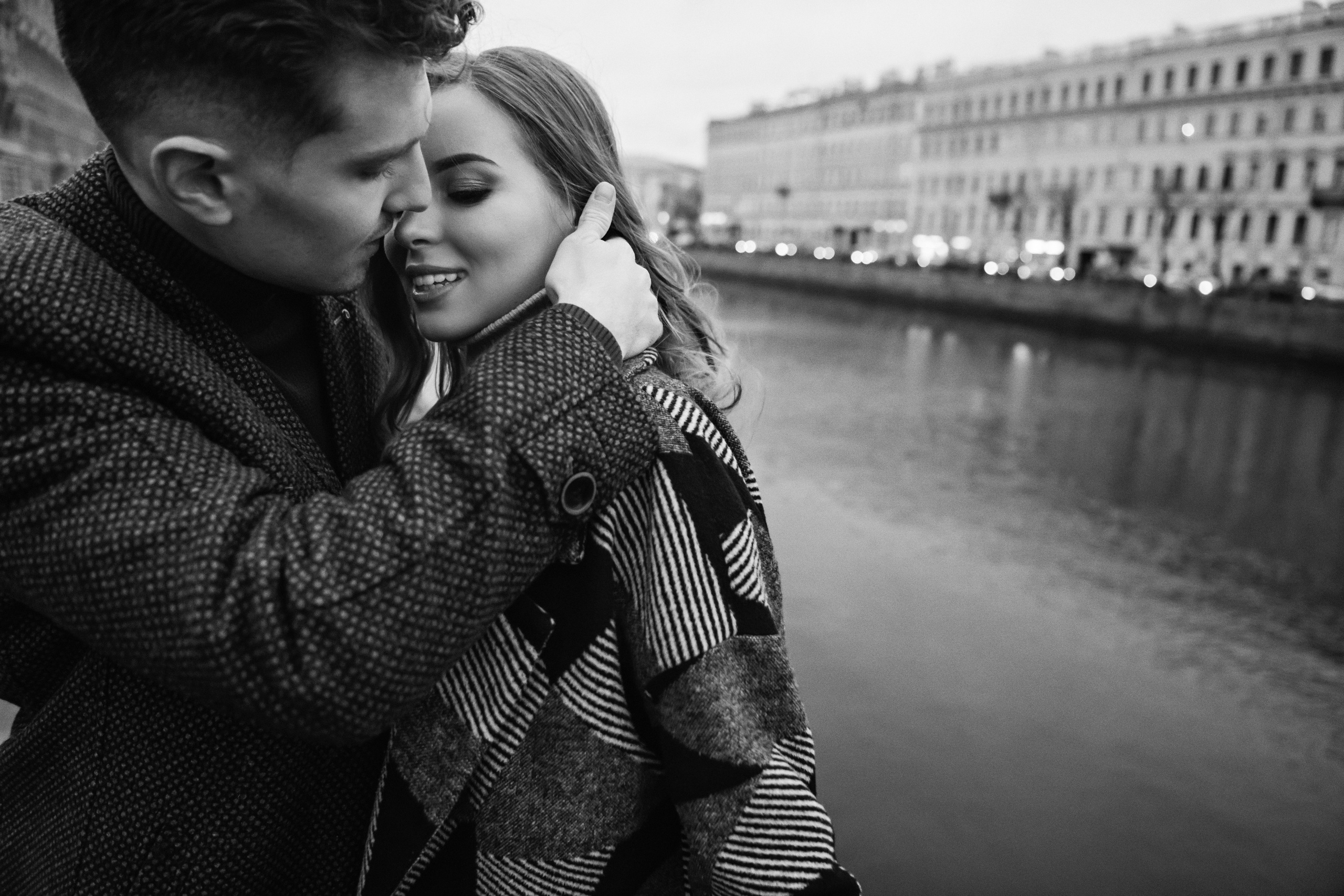 Настя и Игорь. Вечерний центр. Свадебный фотограф в Санкт-Петербурге София Шубик