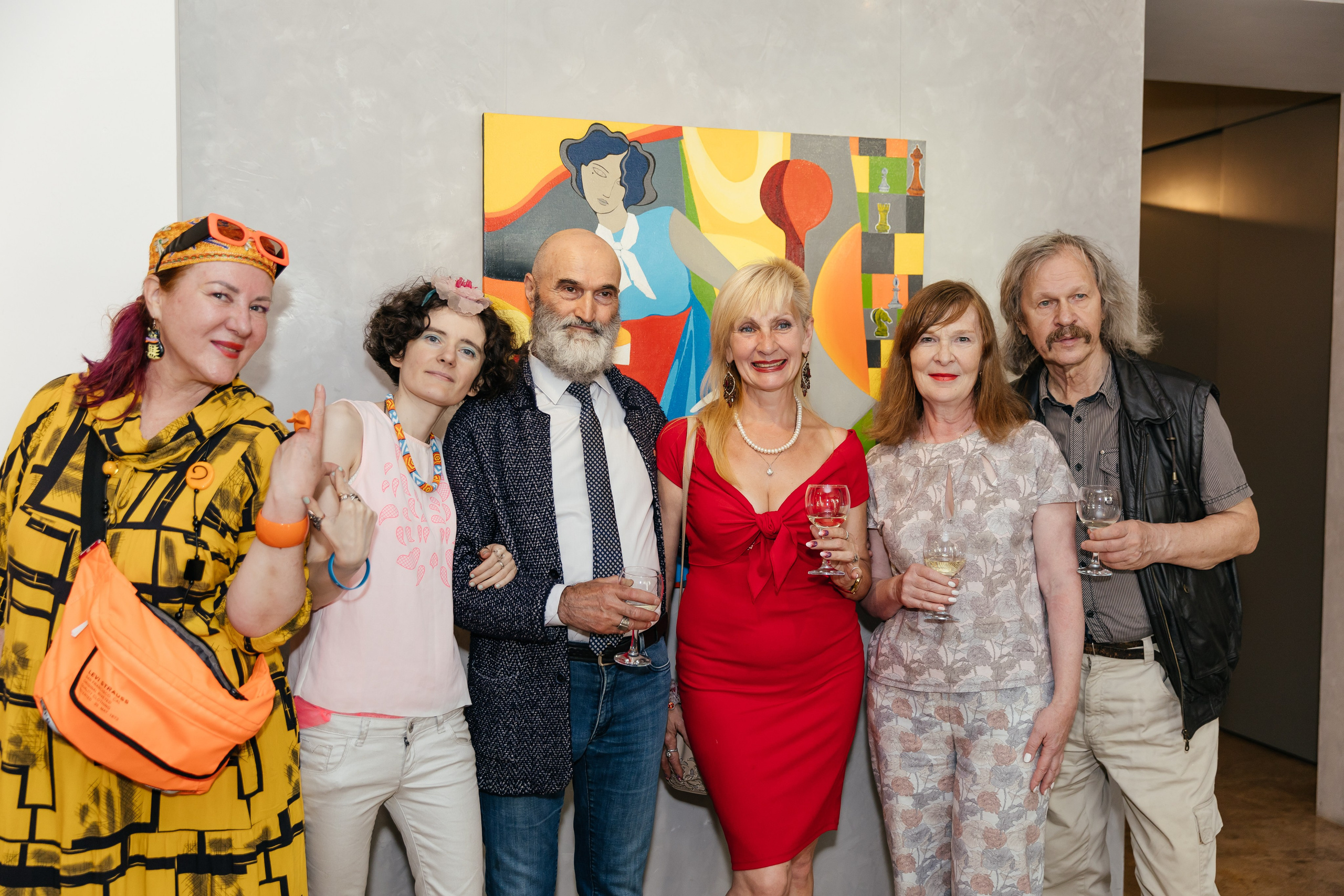 Выставка Лиры Алборовой «Цвет — это я». Свадебный и репортажный фотограф в Санкт-Петербурге Николай Голованов