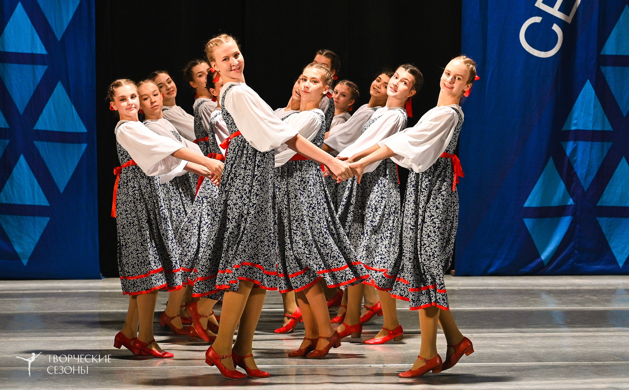 22.11.2025 IV Всероссийский хореографический фестиваль «Россия танцует на Волге». Медиастудия Фото Концепт