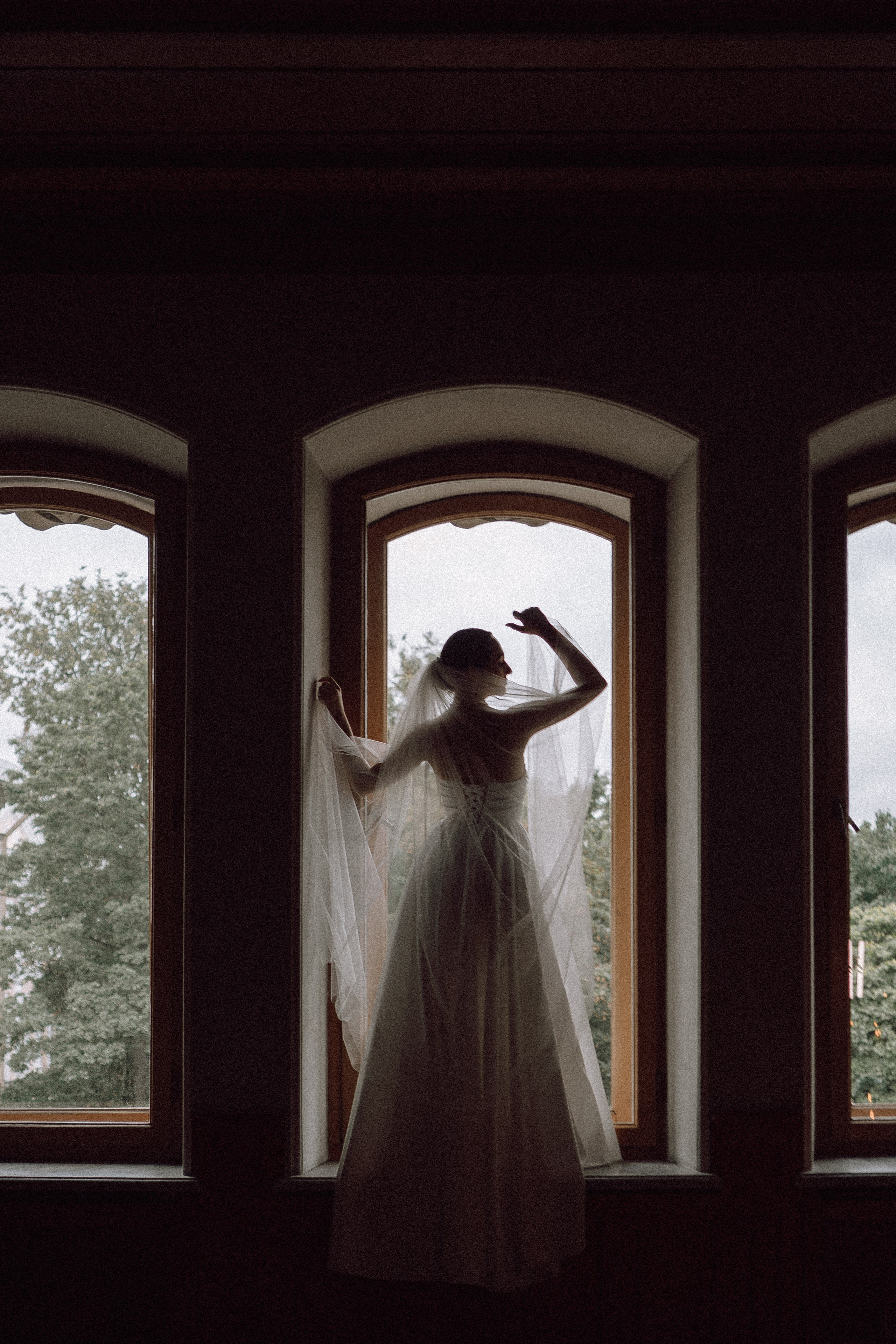 СВАДЕБНАЯ ПРОГУЛКА В САНТК-ПЕТЕРБУРГЕ (ИСАКИЕВСКИЙ СОБОР, ЗИМНЯЯ КАНАВКА, ЭРМИТАЖ И БОЛЬШАЯ МОРСКАЯ УЛИЦА). Профессиональный фотограф, Санкт-Петербург — Виктория Богомолова