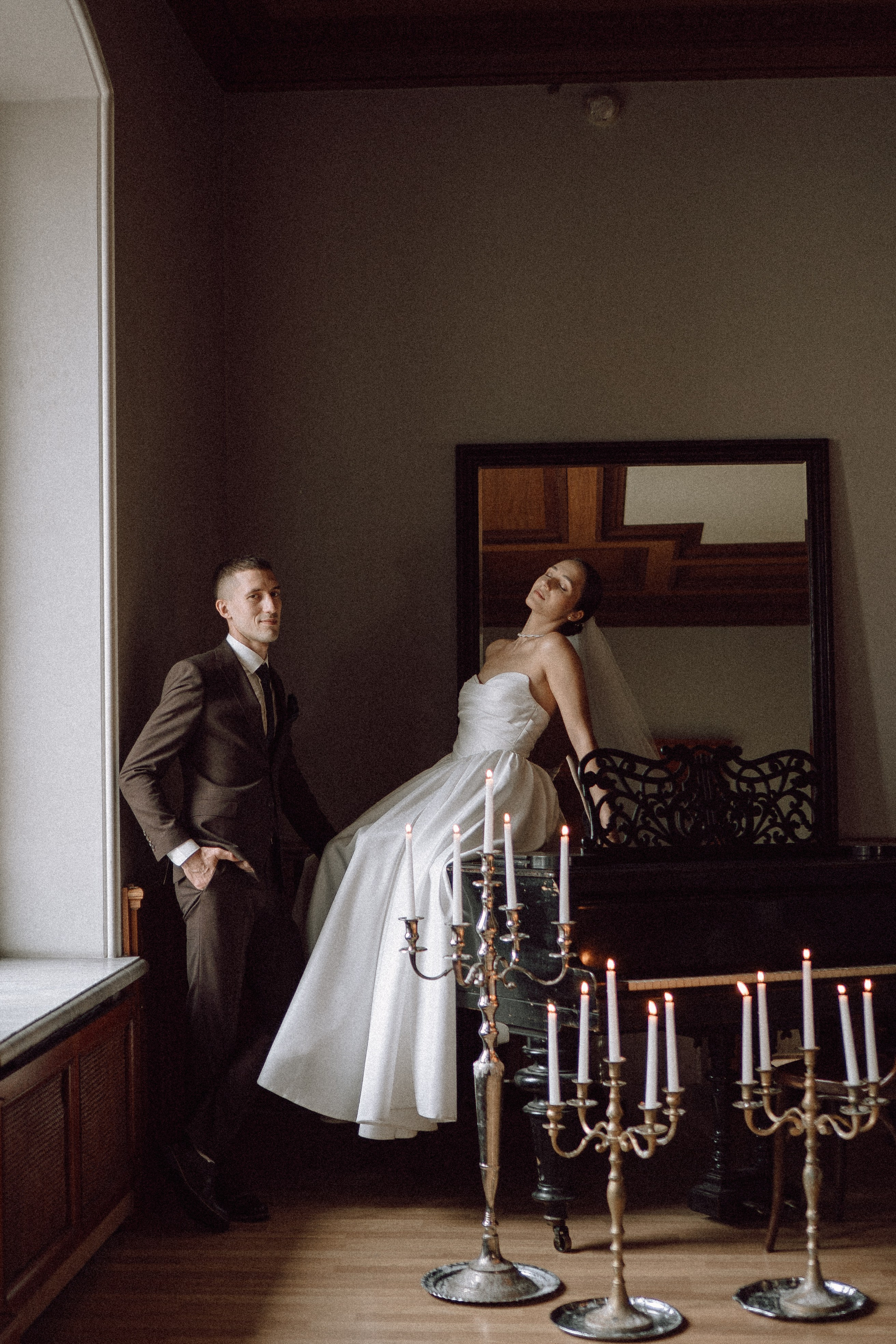 СВАДЕБНАЯ ПРОГУЛКА В САНТК-ПЕТЕРБУРГЕ (ИСАКИЕВСКИЙ СОБОР, ЗИМНЯЯ КАНАВКА, ЭРМИТАЖ И БОЛЬШАЯ МОРСКАЯ УЛИЦА). Профессиональный фотограф, Санкт-Петербург — Виктория Богомолова