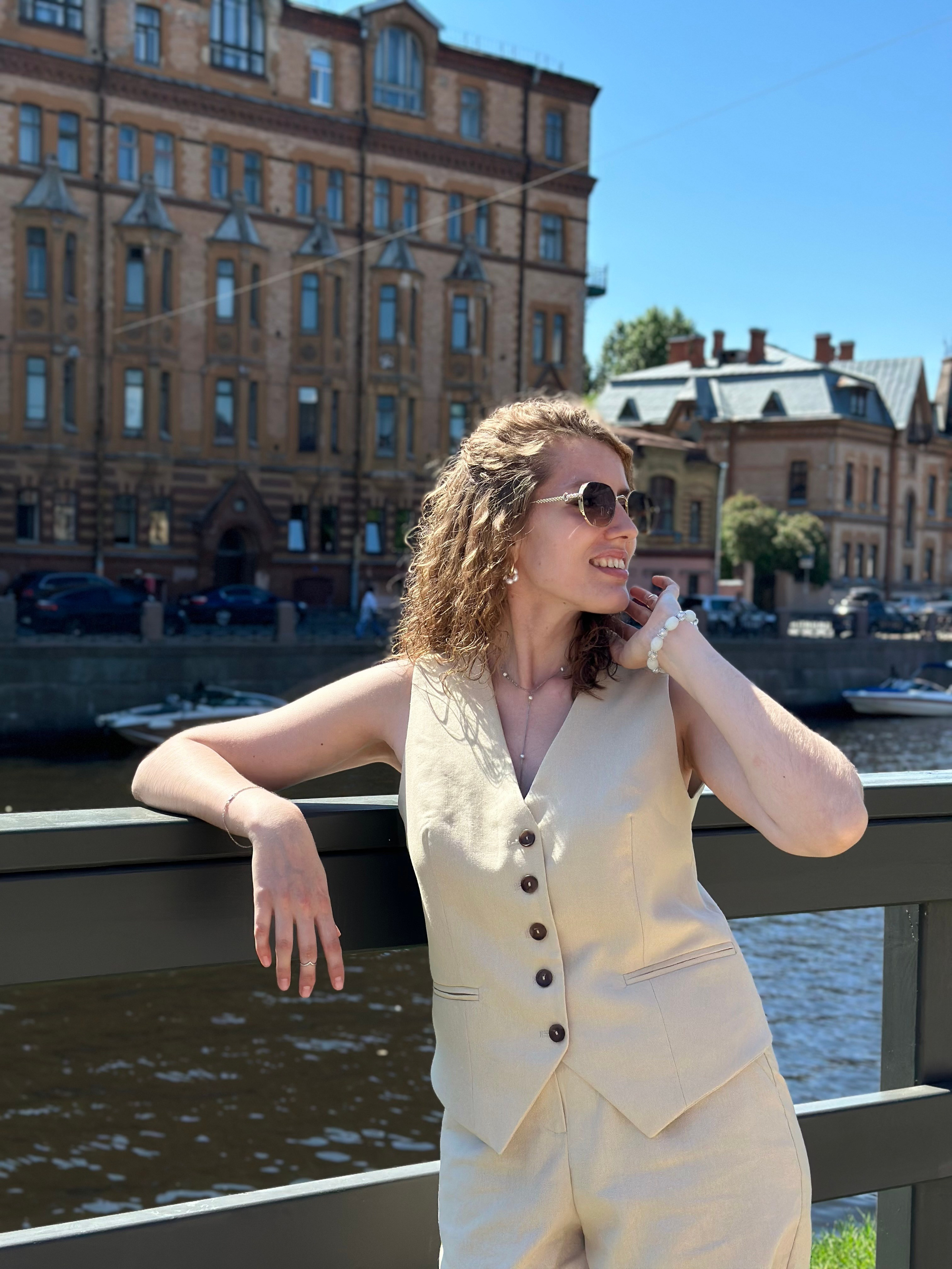 Прогулка по центру. КОНТЕНТ |БРЕНД фотограф Санкт-Петербург — Жанна Олтаржевская