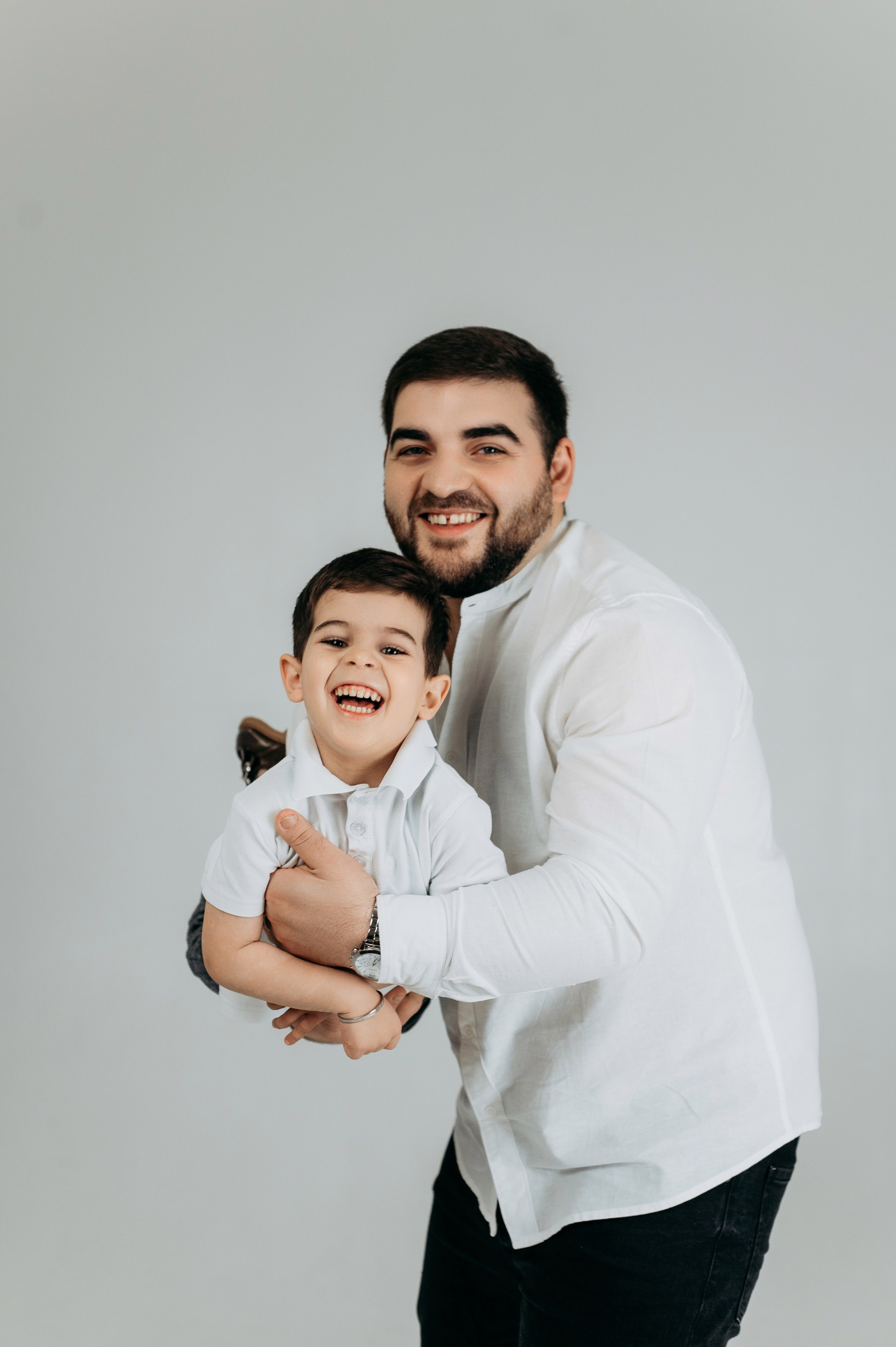 Семейная фотосессия на циклораме. Семейный и свадебный фотограф в Санкт-Петербурге Юлия Мельникова