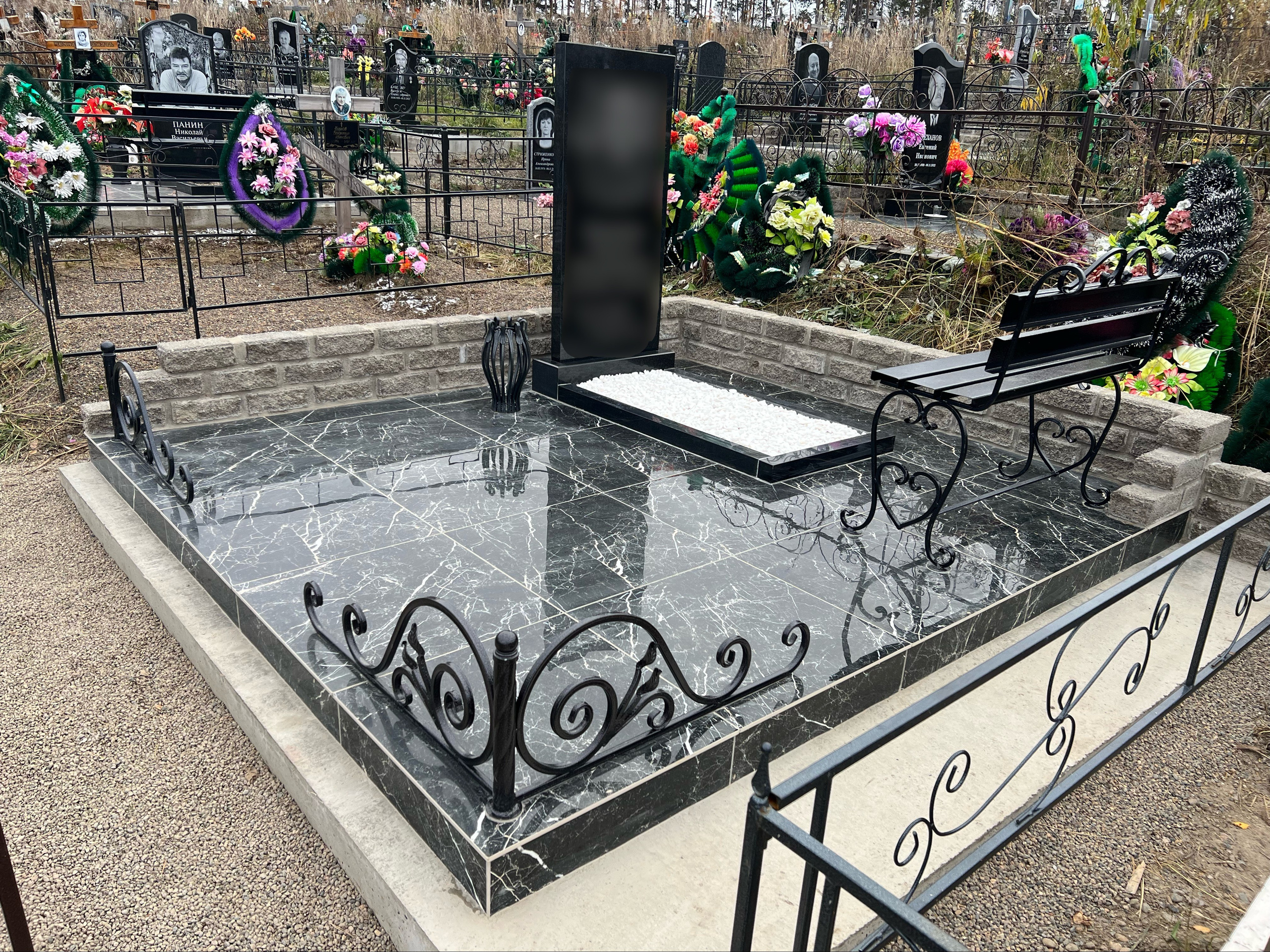 Благоустройство (наши работы). ГРАНИТ26 Ритуальные услуги Железногорск. Благоустройство могил, продажа памятников