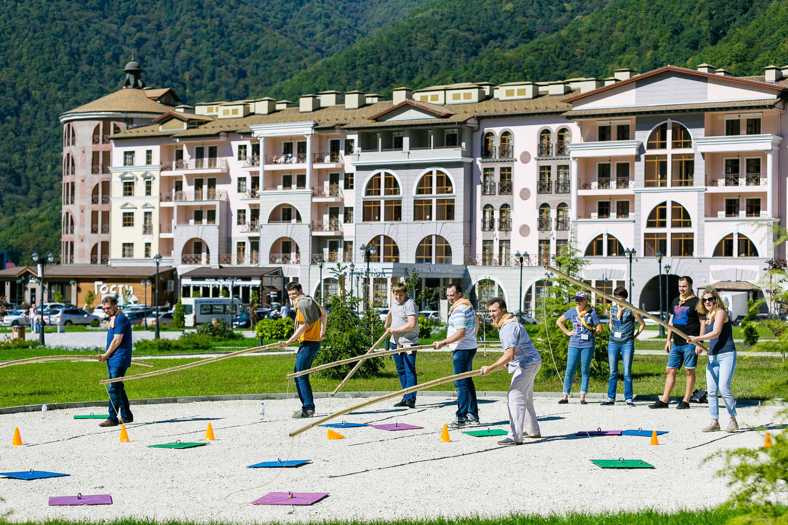 Репортажная фотосъемка спортивных соревнований и тимбилдингов. Репортажный фотограф | Роза Хутор Красная Поляна Сочи Сириус