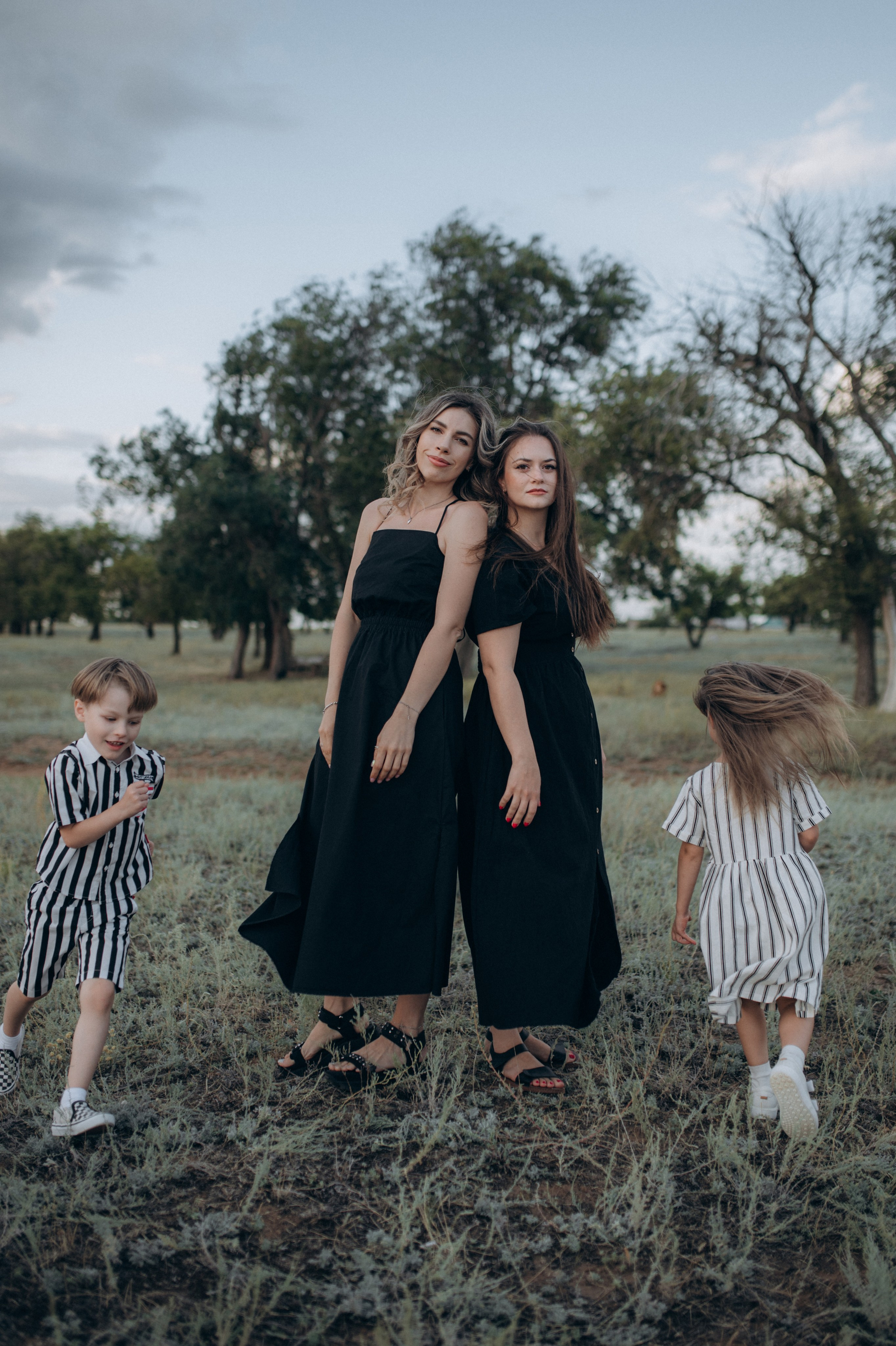 Наташа, Степа, Василиса, Лера. Www.ostermiller.ru