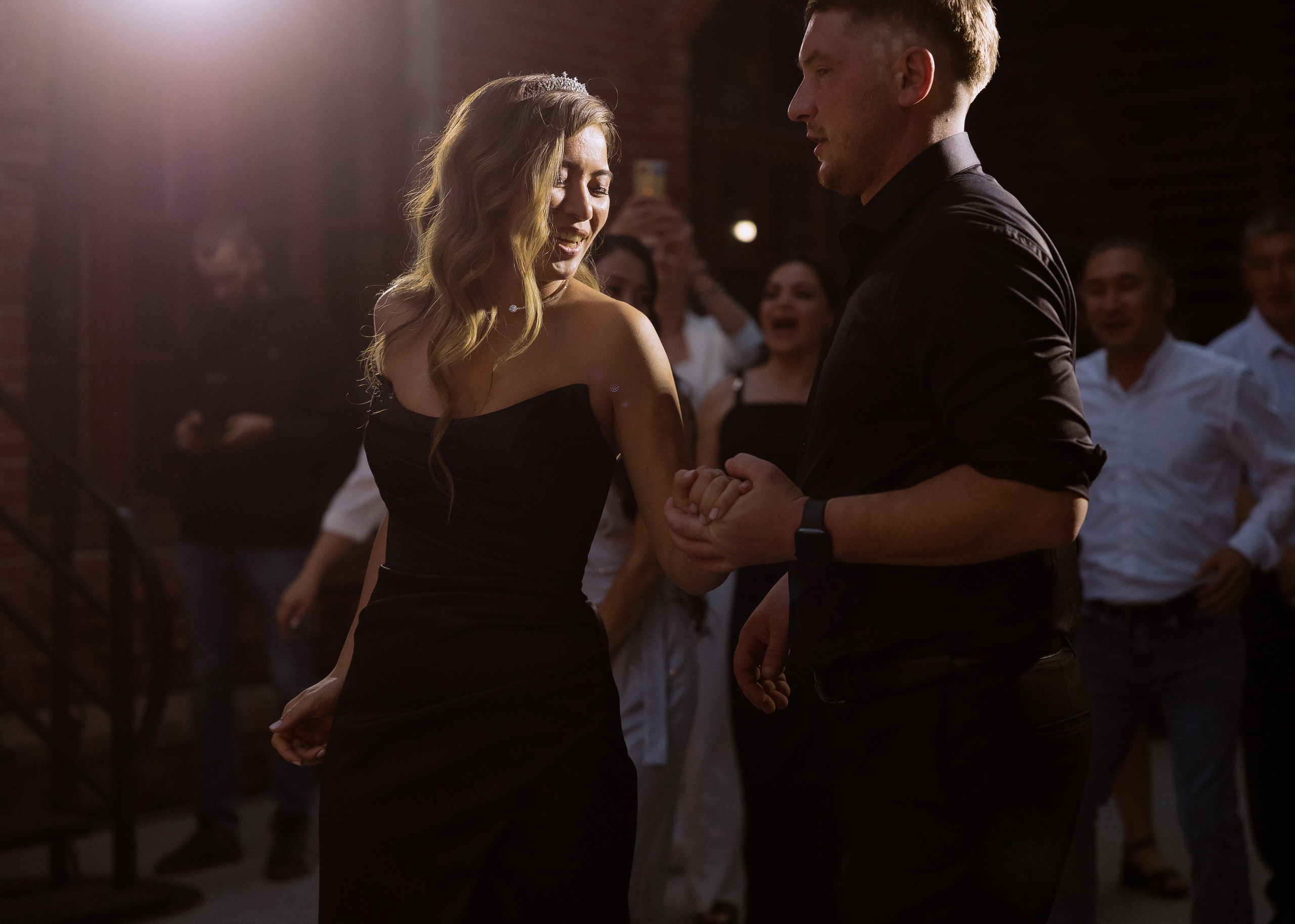 Дмитрий и Алита. Фотограф Эмиль Исякаев