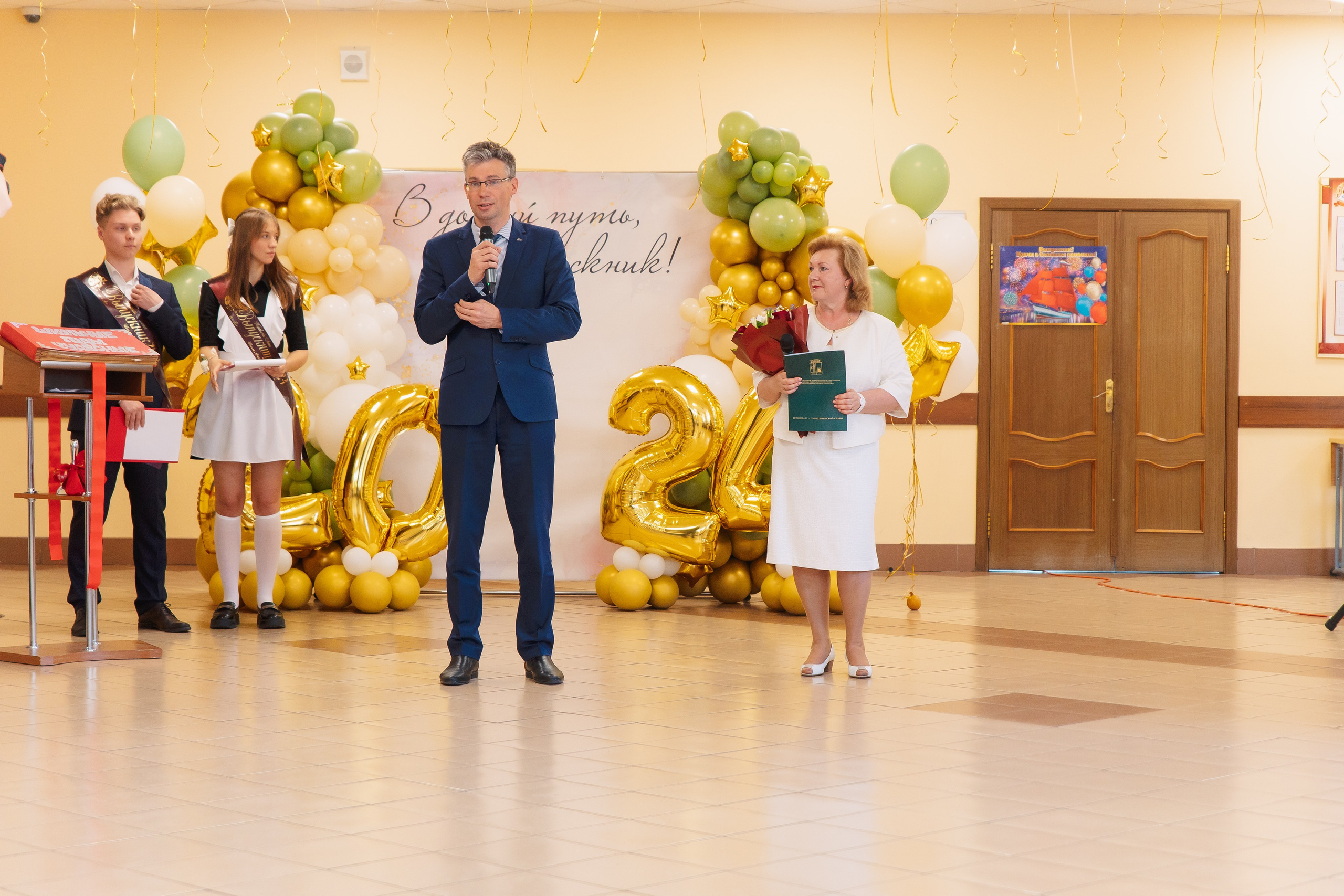 Последний звонок. Фотограф в Кронштадте и Санкт-Петербурге Анастасия Коваленко