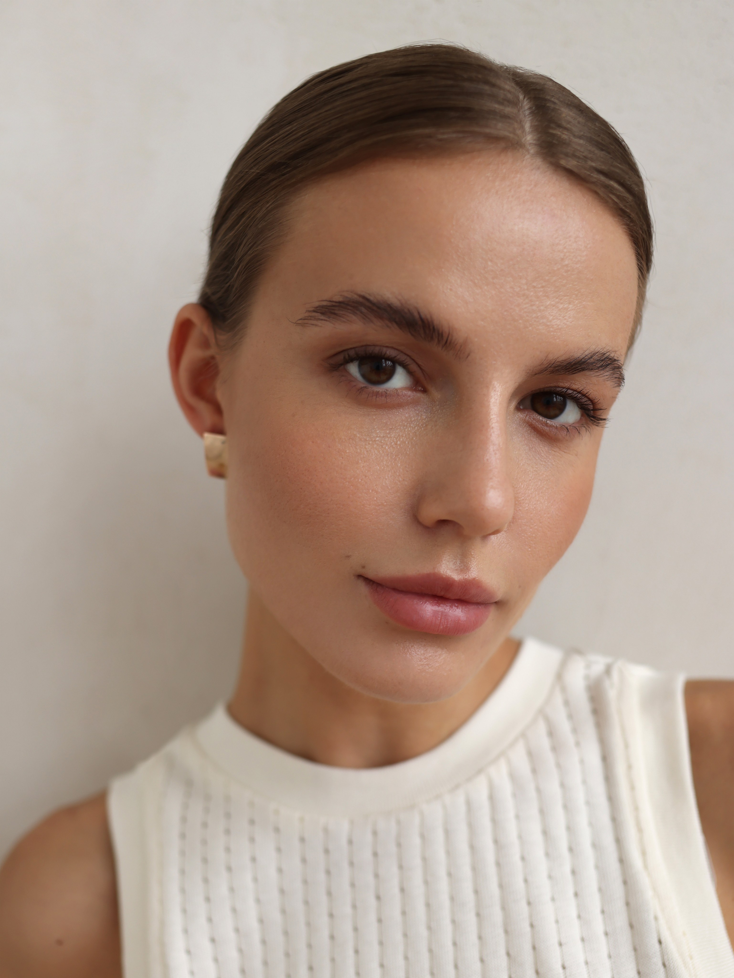 Каталожная съемка одежды для брендов под ключ в Москве