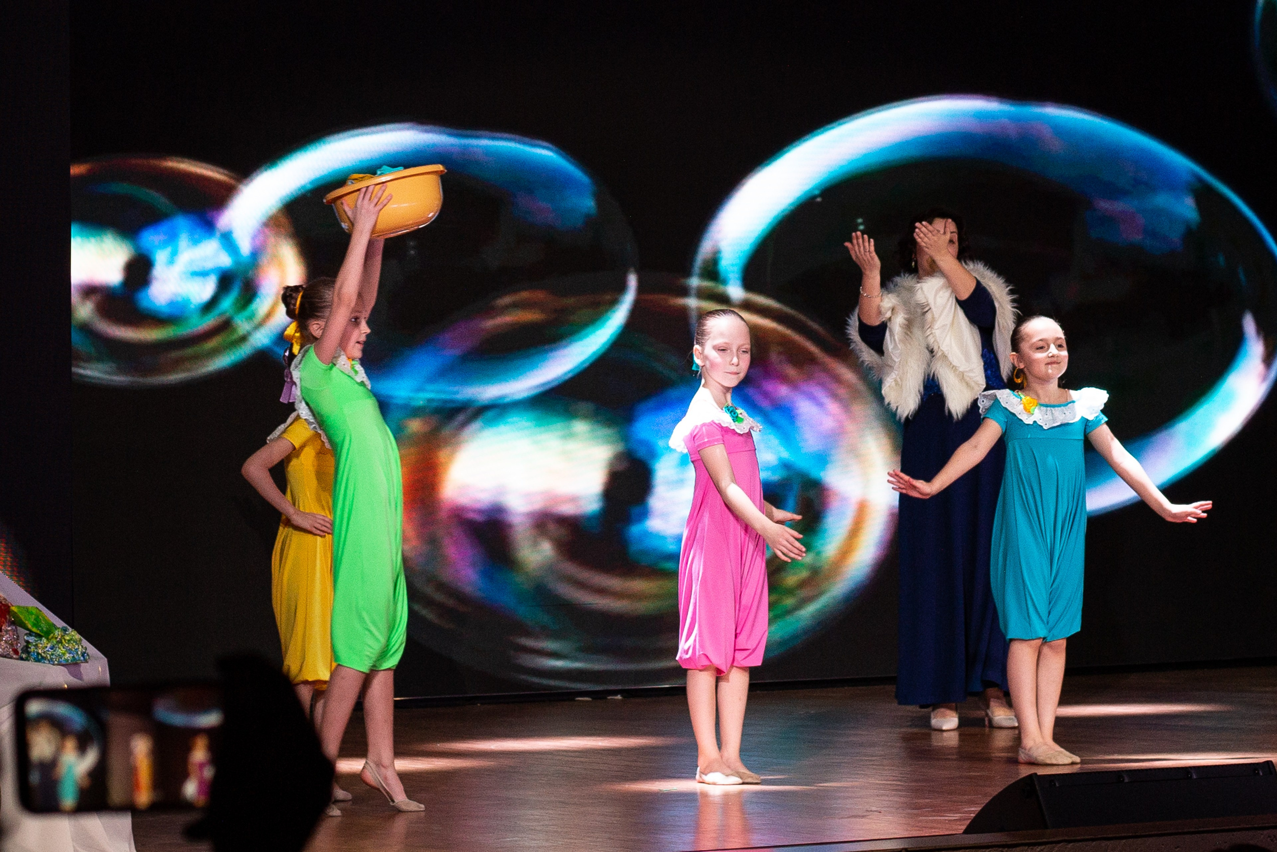 Танцевальный спектакль. Фотограф в Новосибирске Краснова Евгения