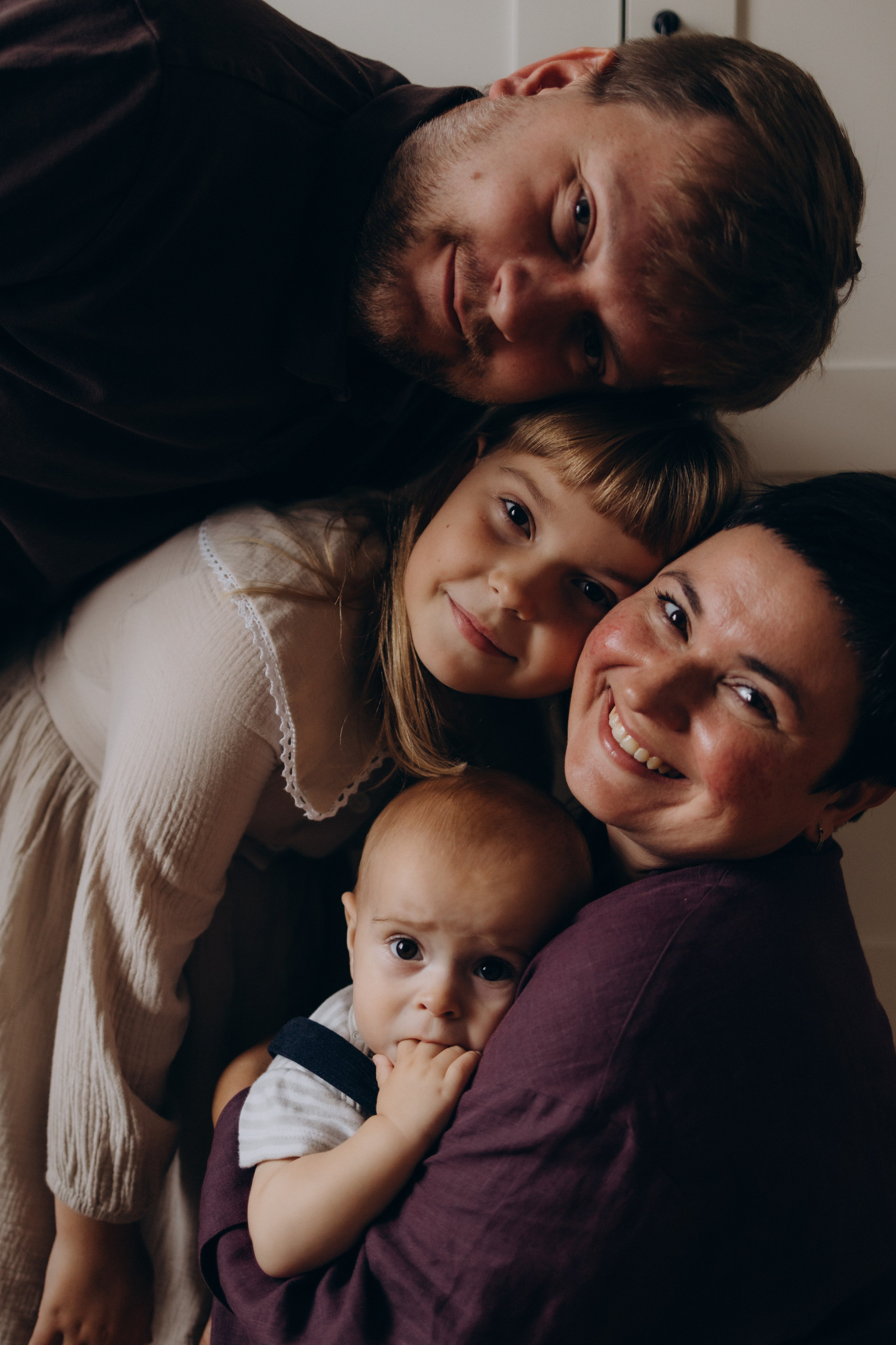 Домашняя семейная фотосессия с детьми. Семейный фотограф в Москве и Люберцах Юлия Гуськова