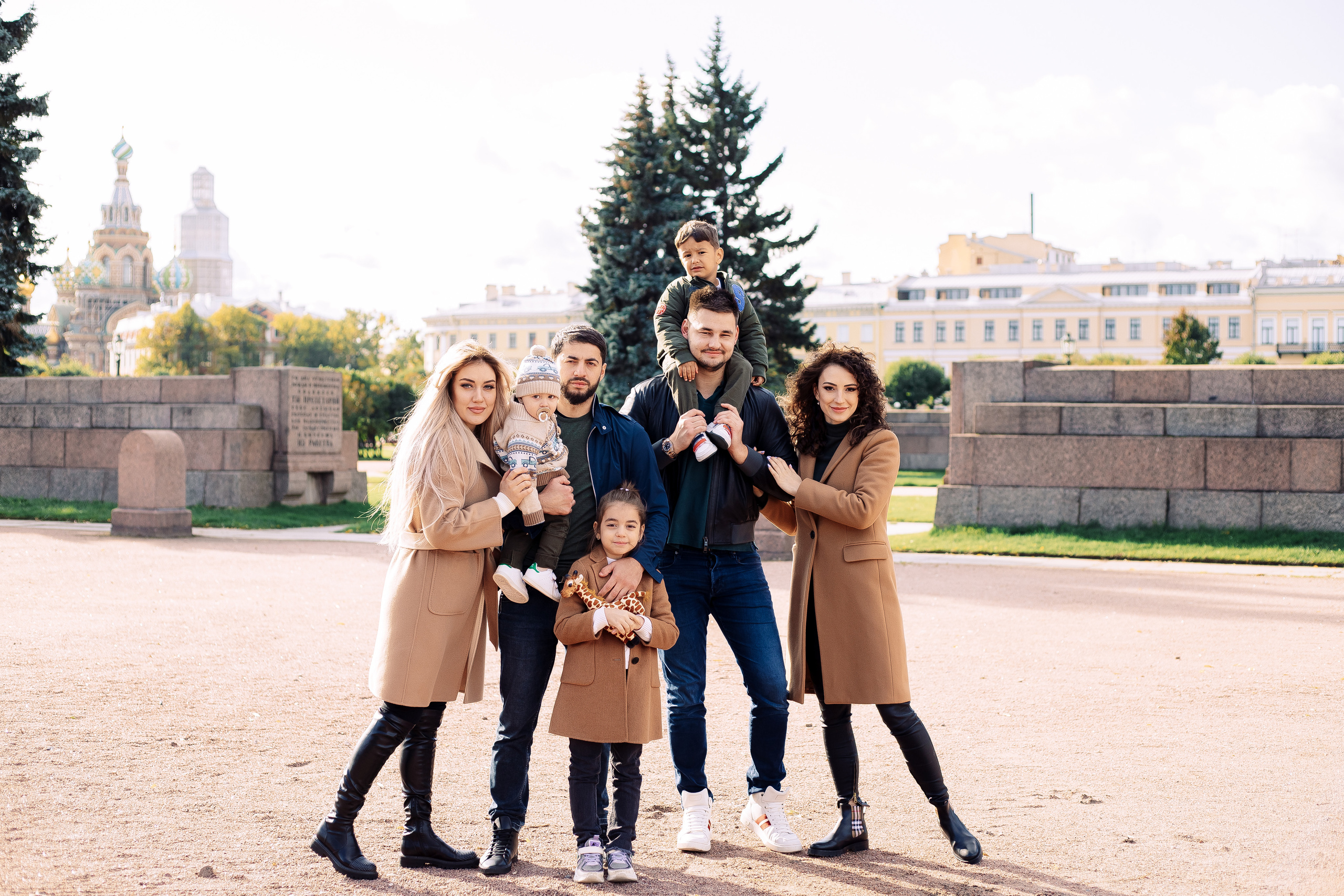 Семейная осенняя фотосессия на улице на Марсовом Поле. Фотограф в Санкт-Петербурге, Анна Скворцова