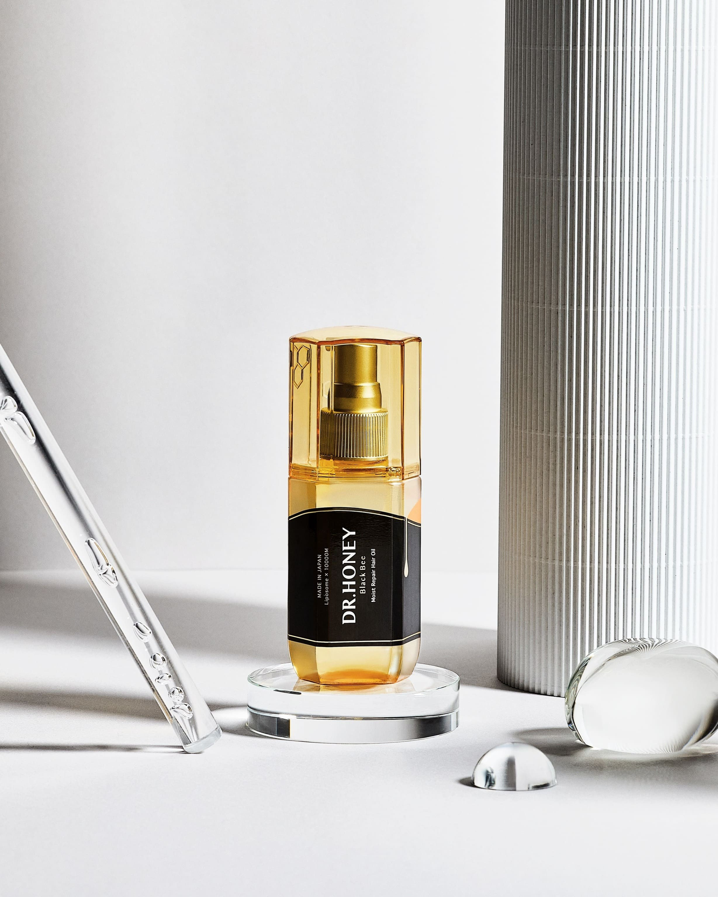 Hi-end retoucher Valerie Mo