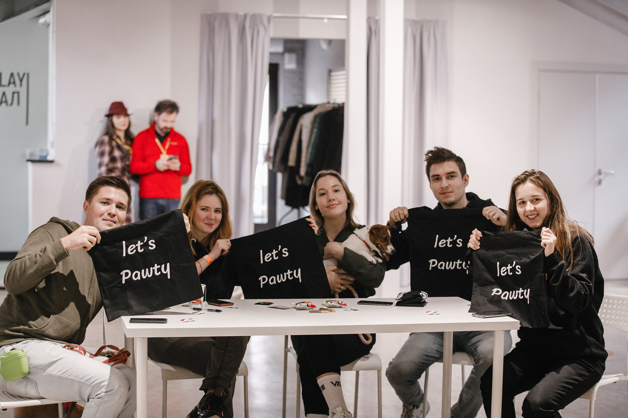 17.10.2021 // Дог-френдли день в Артплей. Фотовыставки serebro.gallery, в которых автором можешь стать ты! | Москва