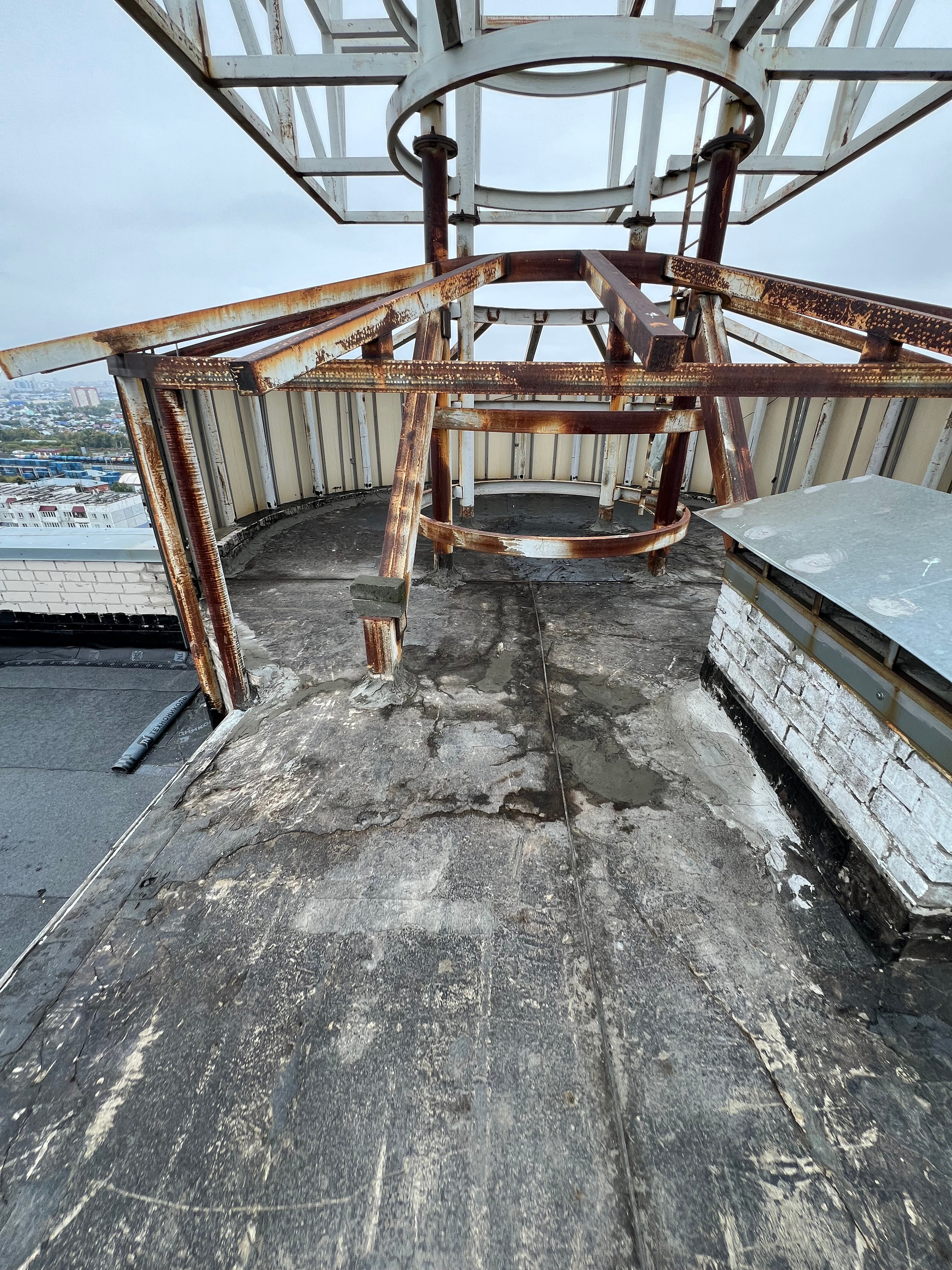 ТСЖ Строителей 33 Монтаж наплавляемой кровли