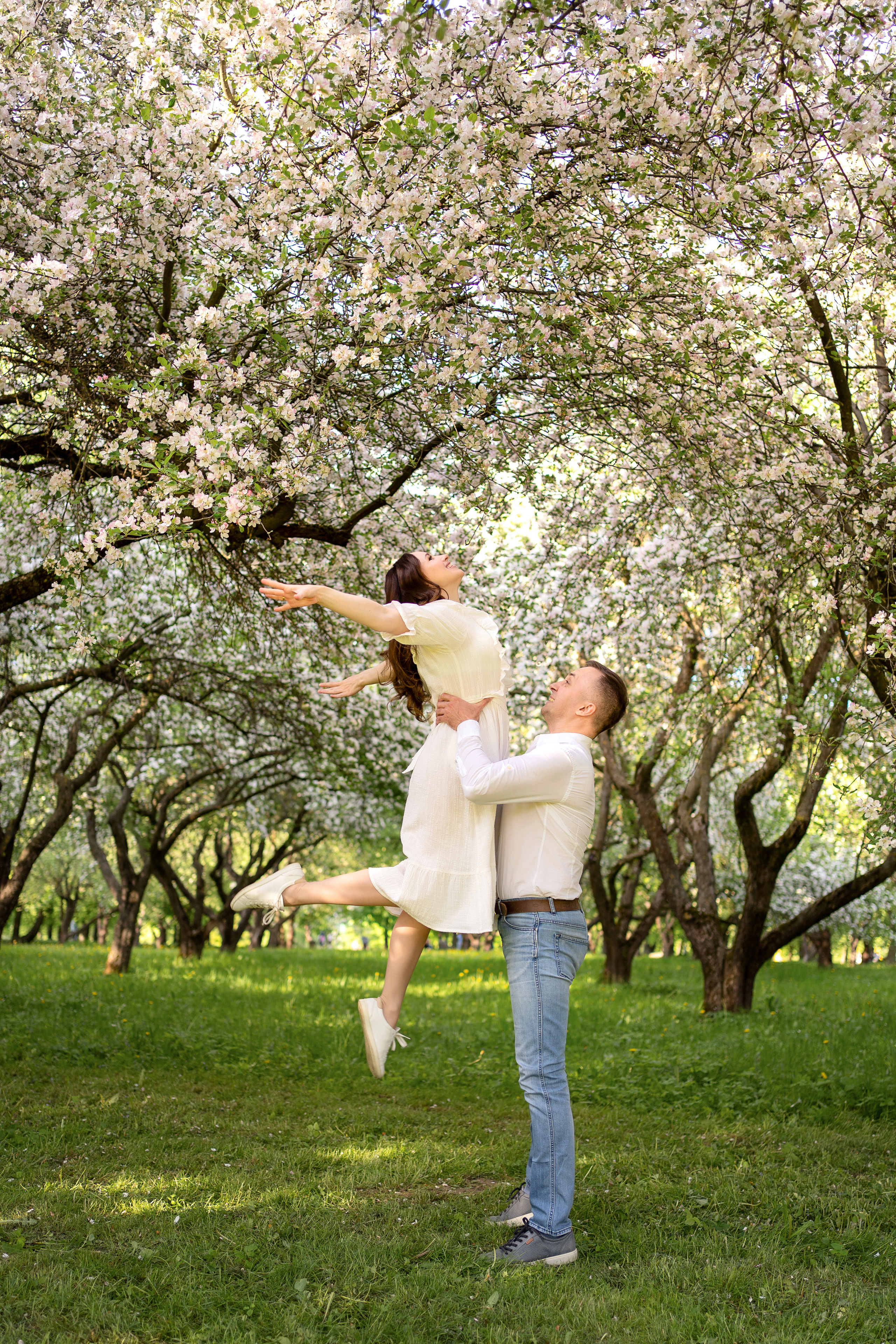 Цветение в Лошицком парке. Семейный и свадебный фотограф Минск, Беларусь Анна Орловская