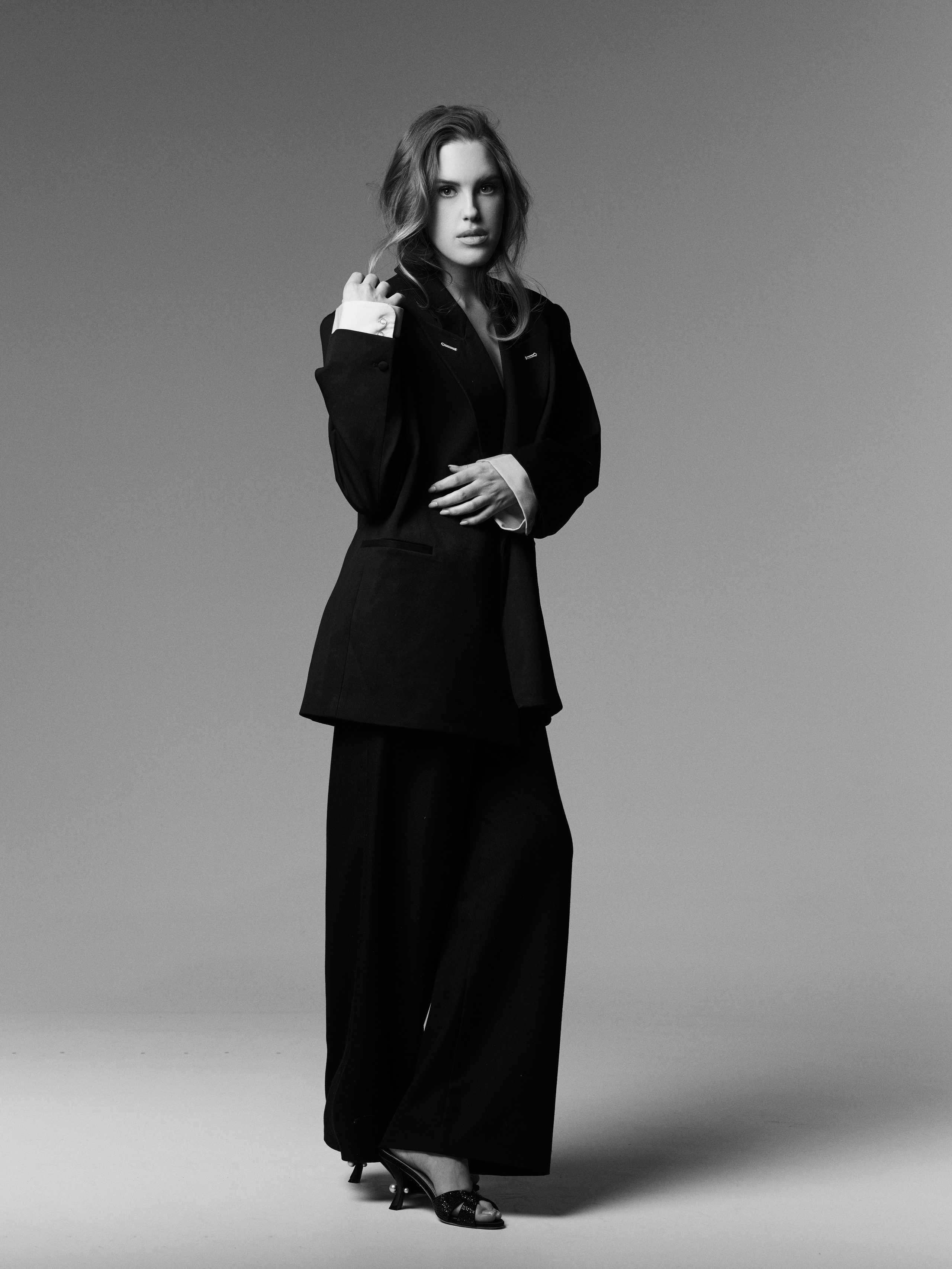 Индивидуальная женская фотосессия с искусственным светом