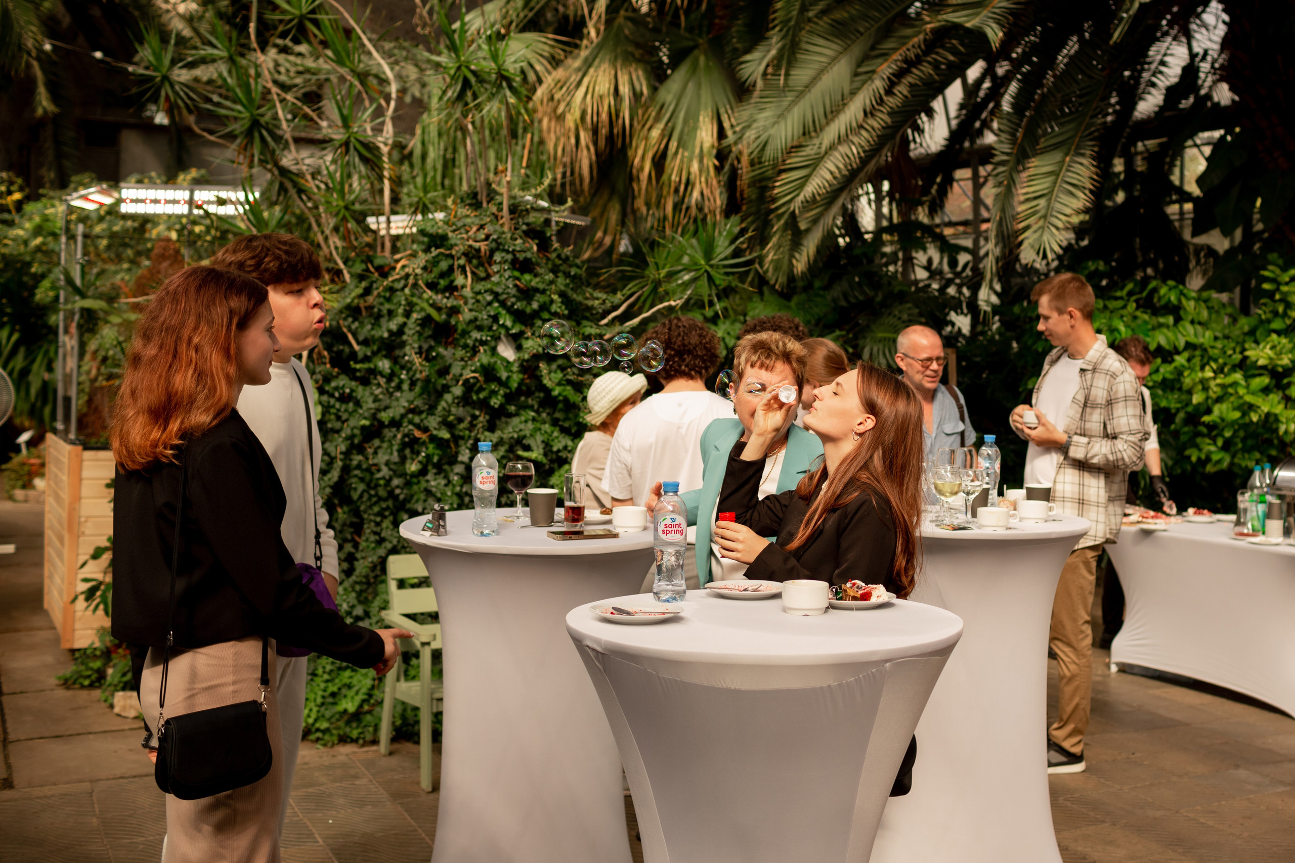 Выездная регистрация в Оранжерее Таврического сада. Свадебный фотограф Кирилл Белый