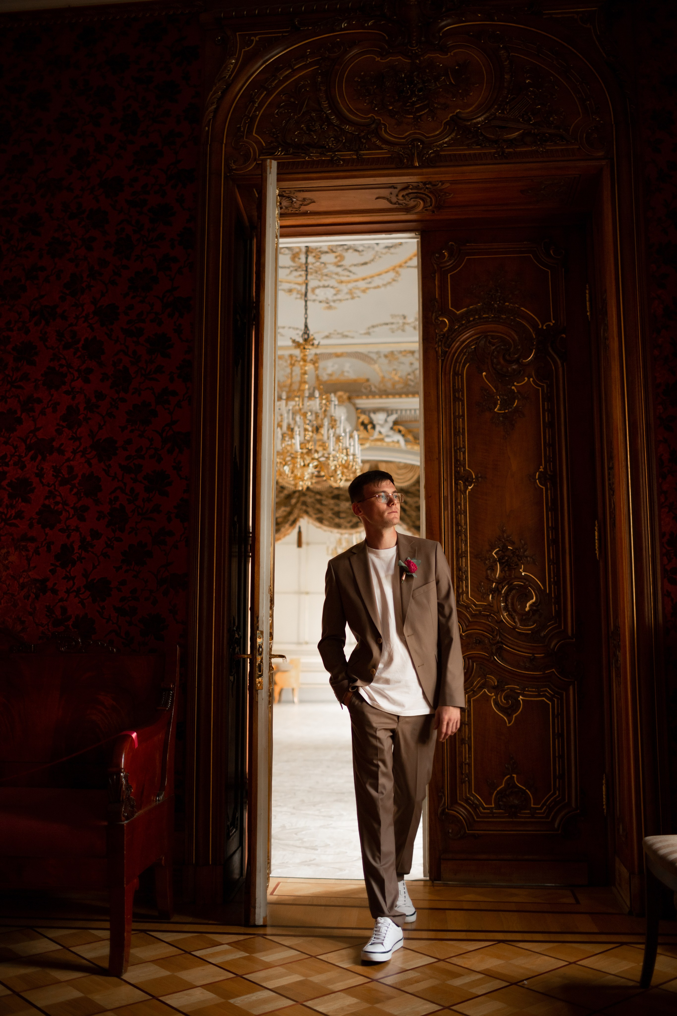 Свадебная фотосессия во дворцах Петербурга. Свадебный фотограф Кирилл Белый