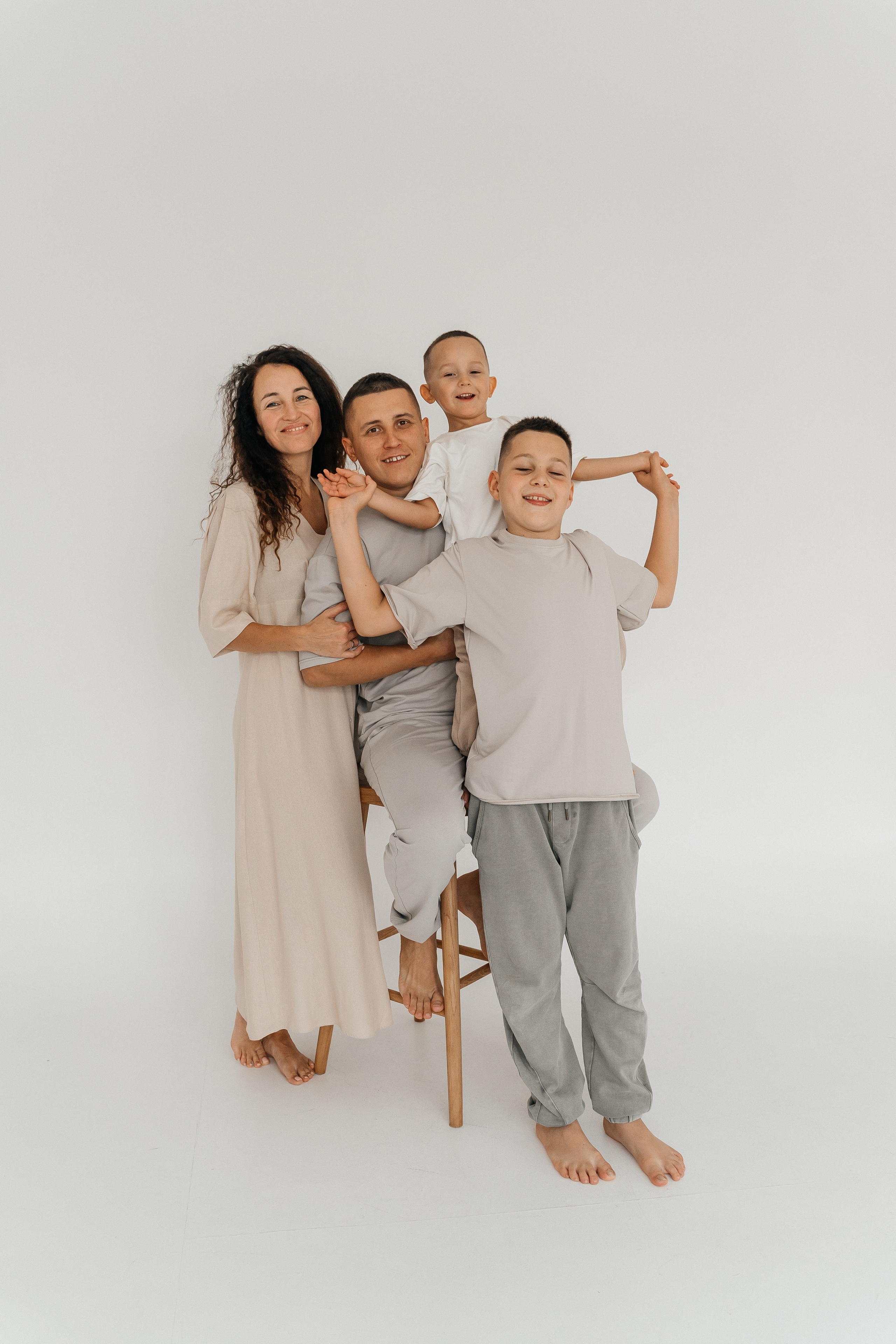 Илья, Вера, Сёма и Дима. Волик Мария