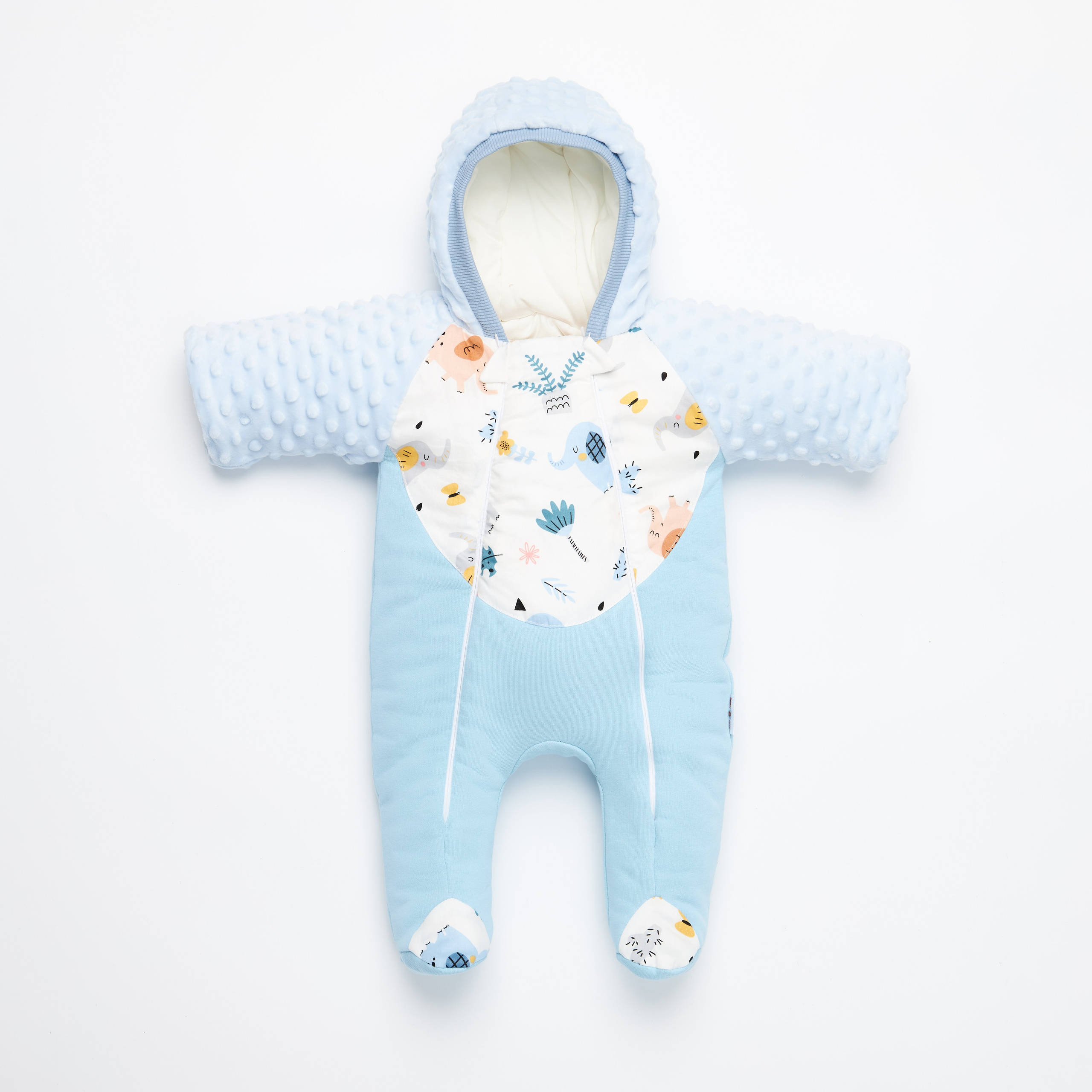 Одежда. Предметная фотосъемка в Алматы. Предметный фотограф для маркетплейстов Артур Ахмадиев