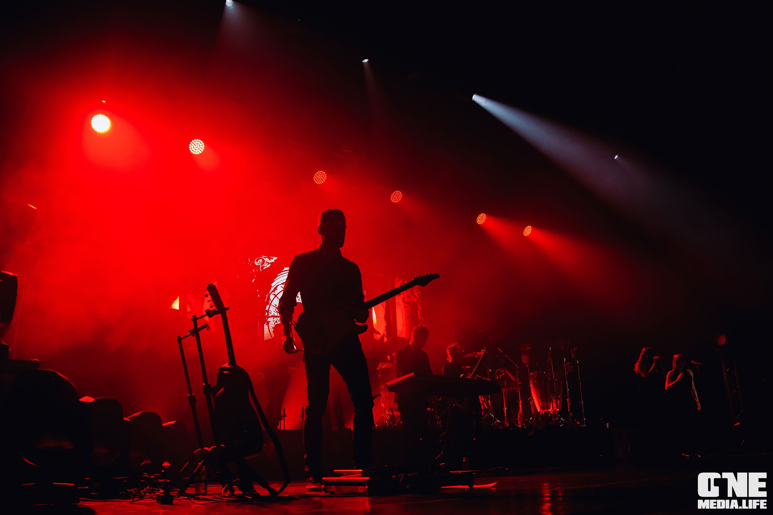 Фоторепортаж с концерта Эмина в Янтарь Холле. One Media Life: фоторепортажи, фотоотчеты с мероприятий и заведений