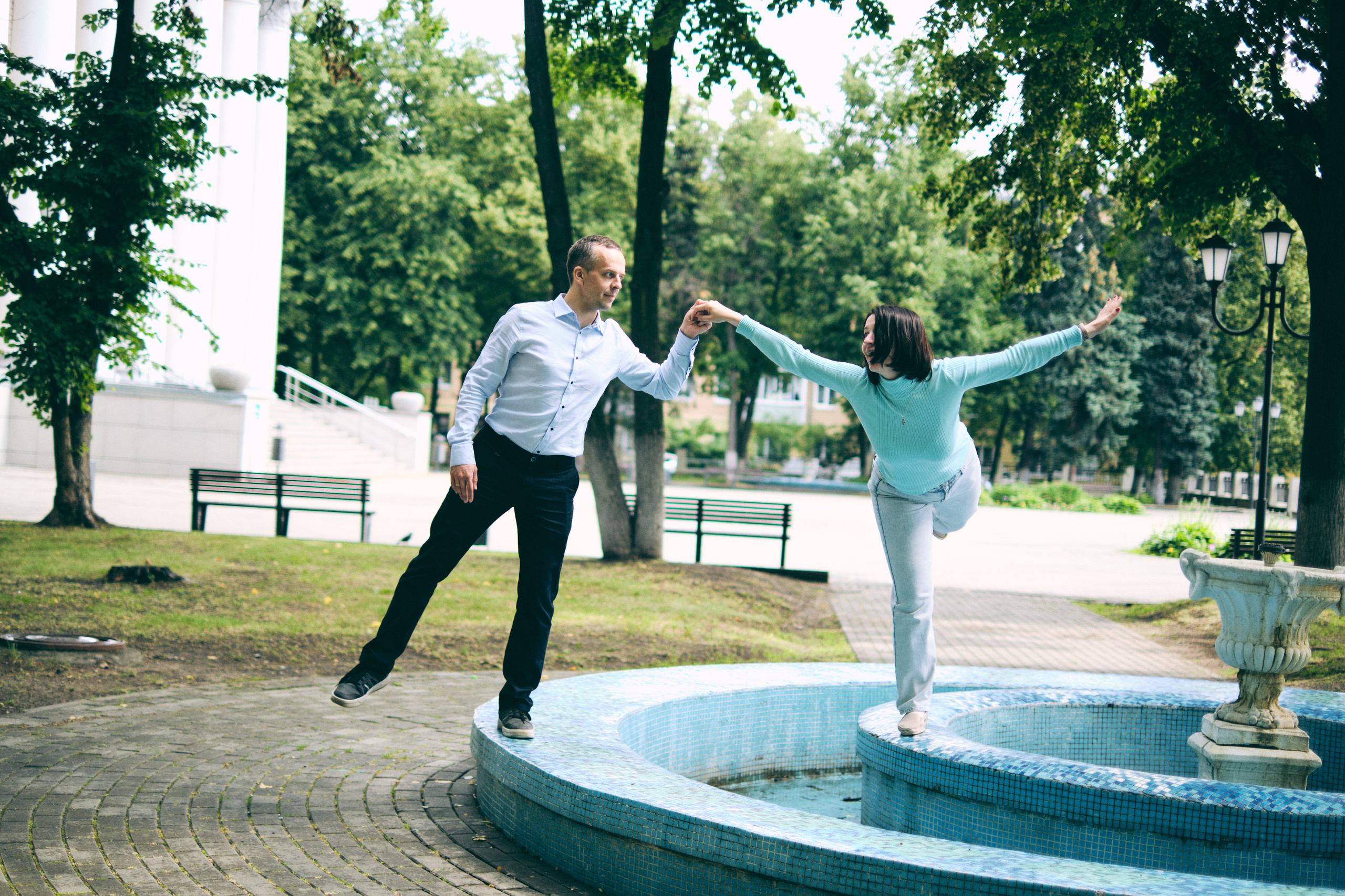 Фотосессия красивой пары на улицах города. Елена Павленко. Фотограф. Москва