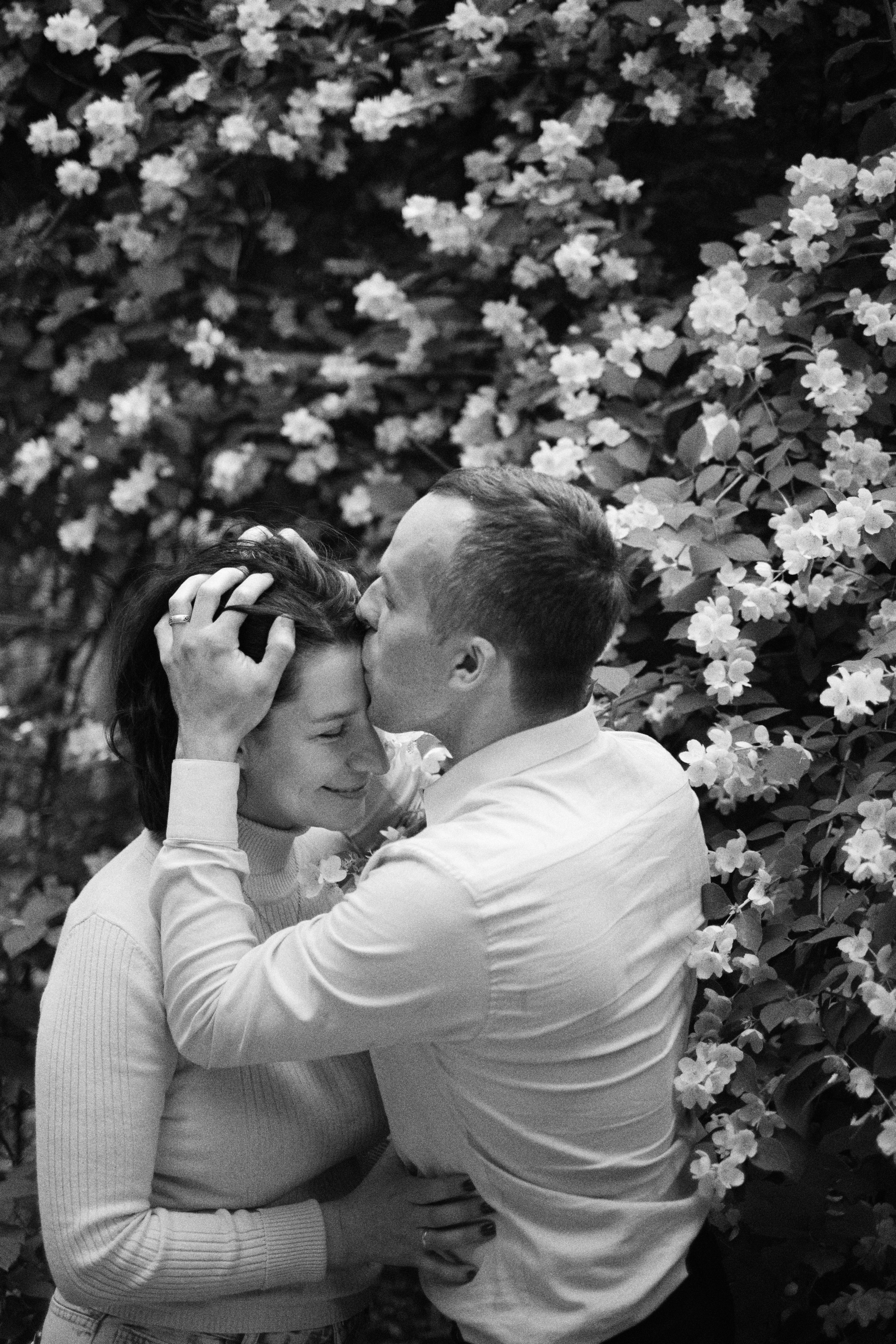 Фотосессия красивой пары на улицах города. Елена Павленко. Фотограф. Москва