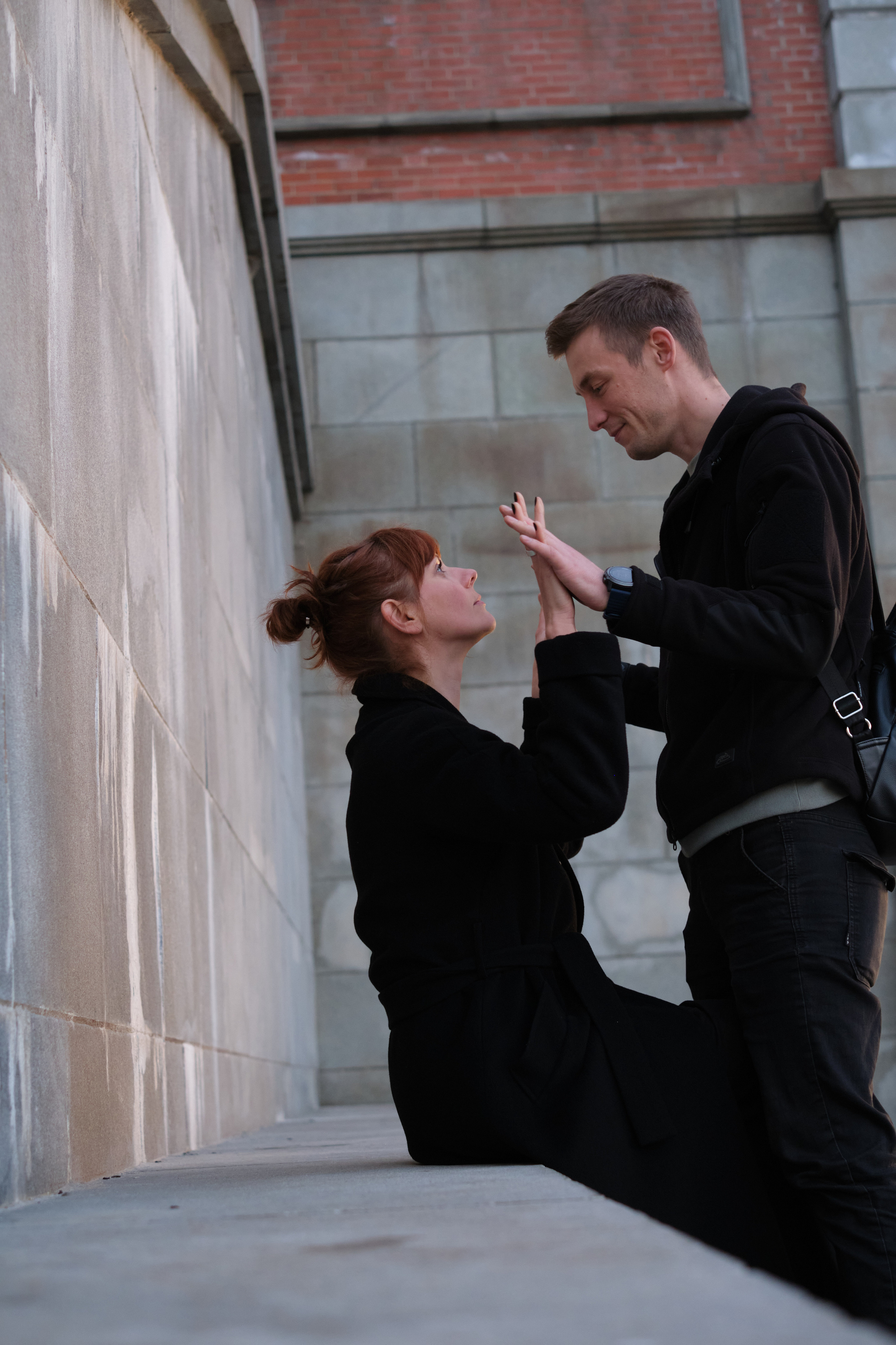 Фотосессия влюбленной пары на закате на набережной Нескучного сада. Елена Павленко. Фотограф. Москва