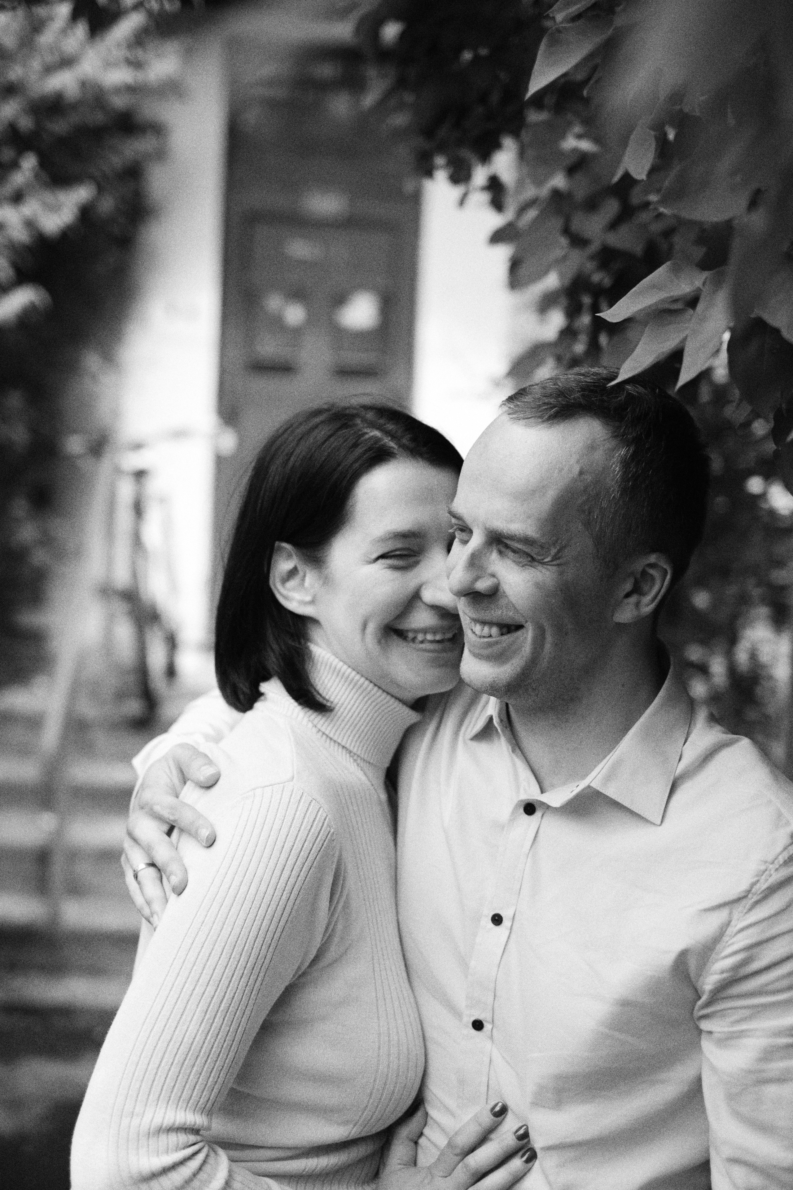 Фотосессия красивой пары на улицах города. Елена Павленко. Фотограф. Москва