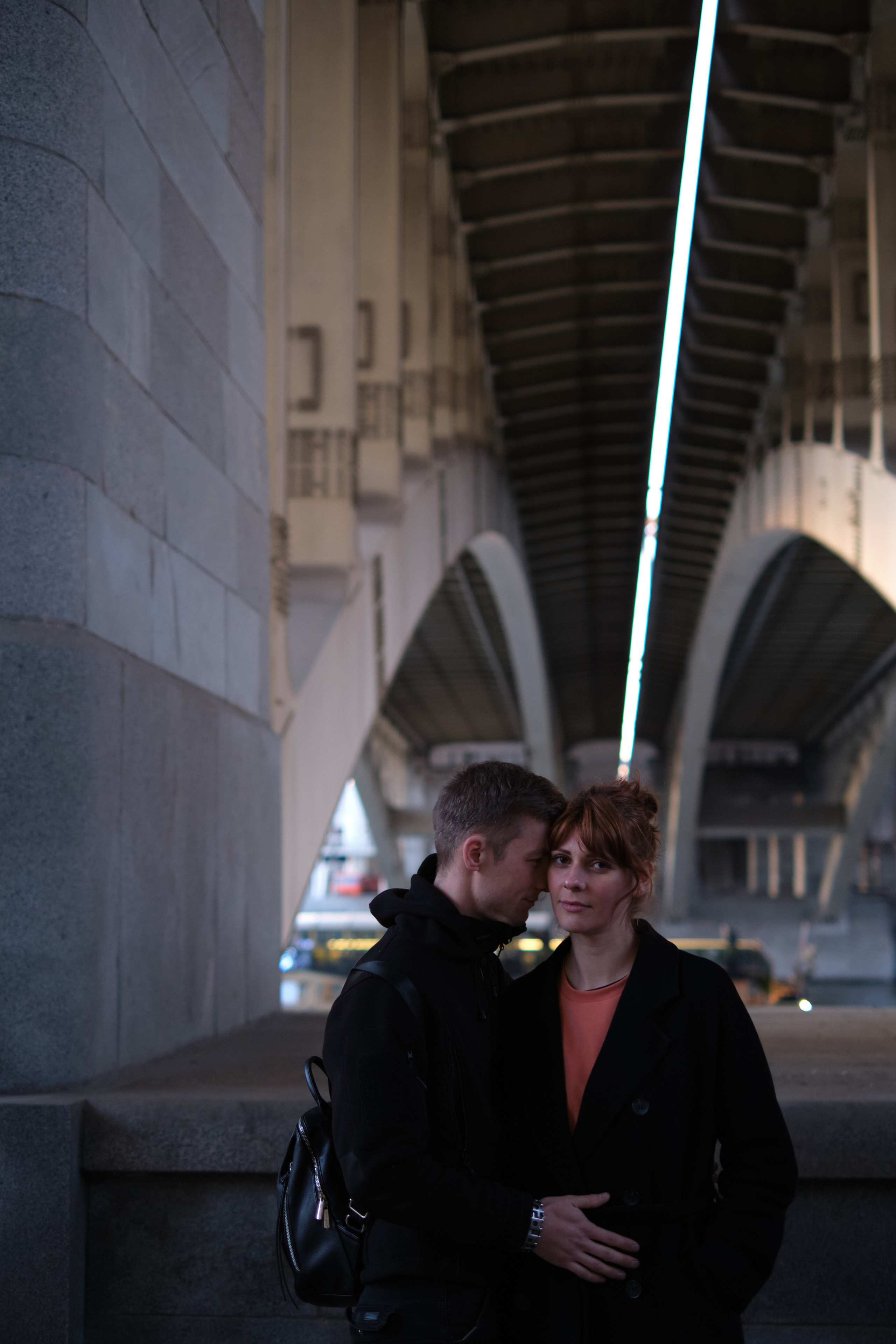 Фотосессия влюбленной пары на закате на набережной Нескучного сада. Елена Павленко. Фотограф. Москва