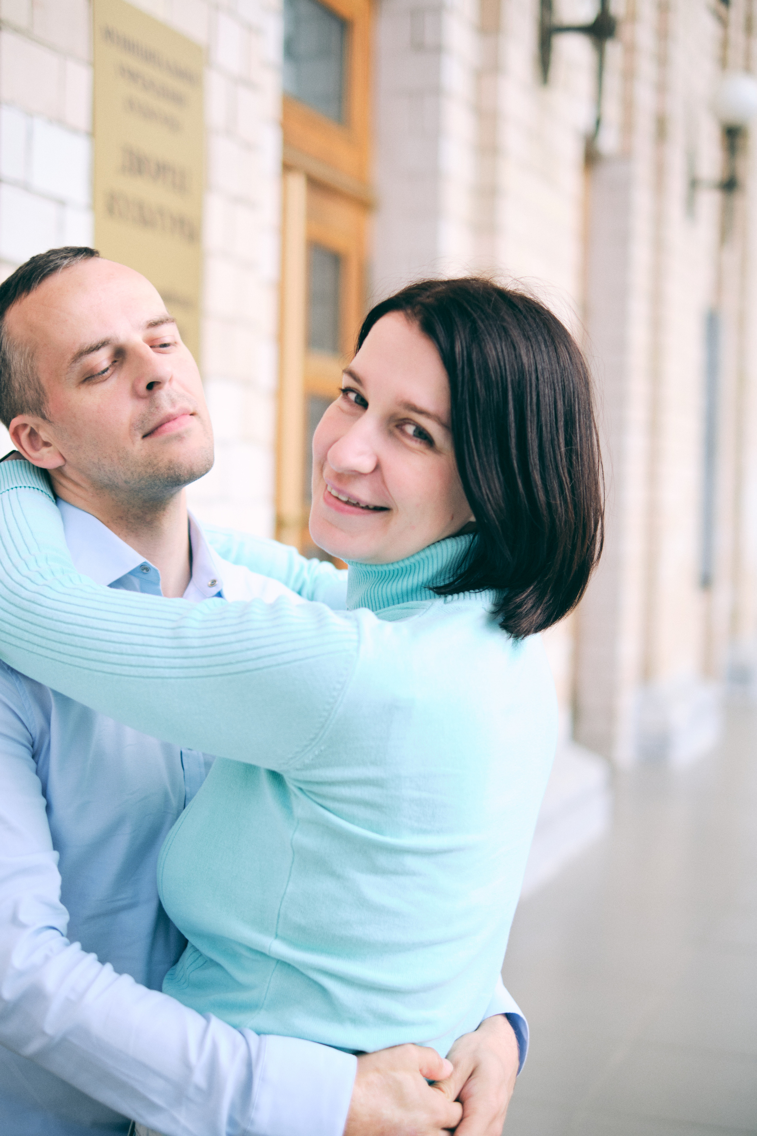 Фотосессия красивой пары на улицах города. Елена Павленко. Фотограф. Москва