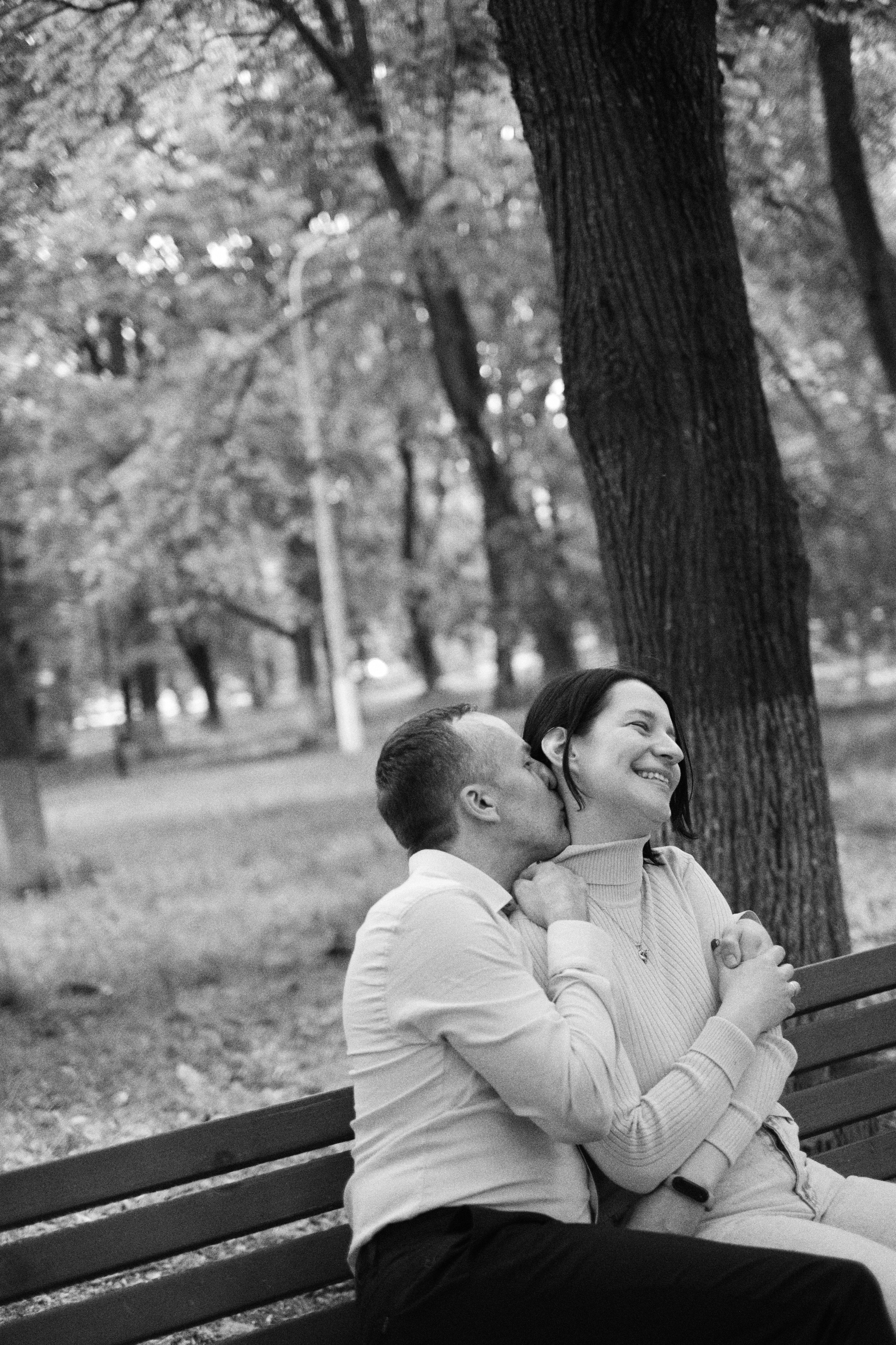 Фотосессия красивой пары на улицах города. Елена Павленко. Фотограф. Москва