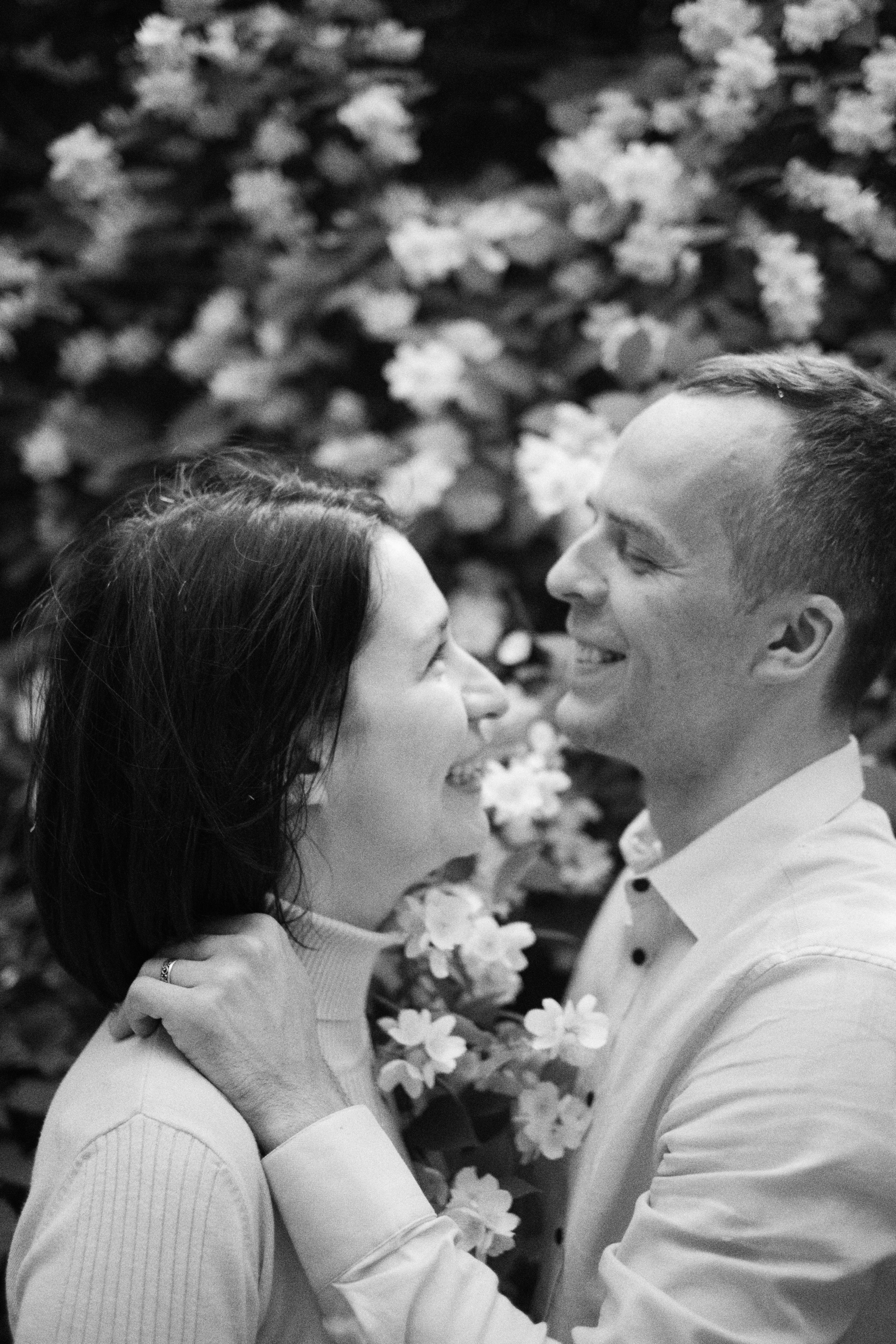 Фотосессия красивой пары на улицах города. Елена Павленко. Фотограф. Москва