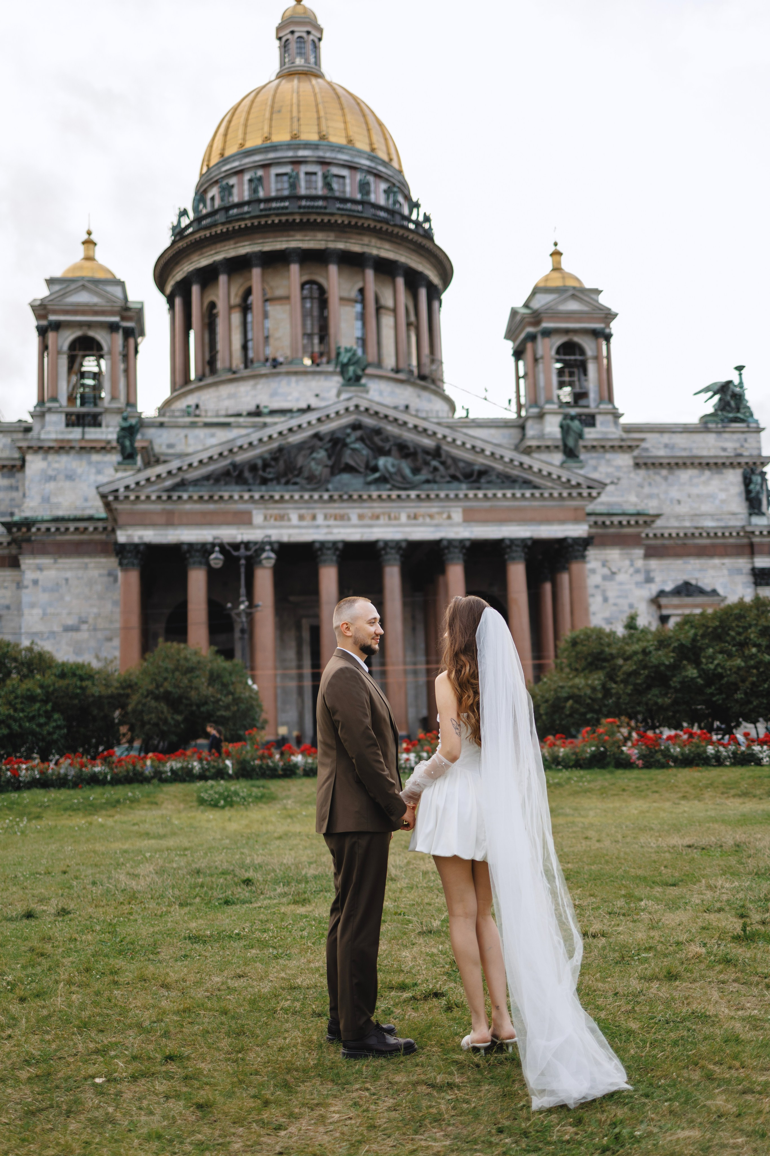 Руслан и Виолетта — Исаакий, Зимняя канавка. Боженова Елена фотограф Санкт-Петербург