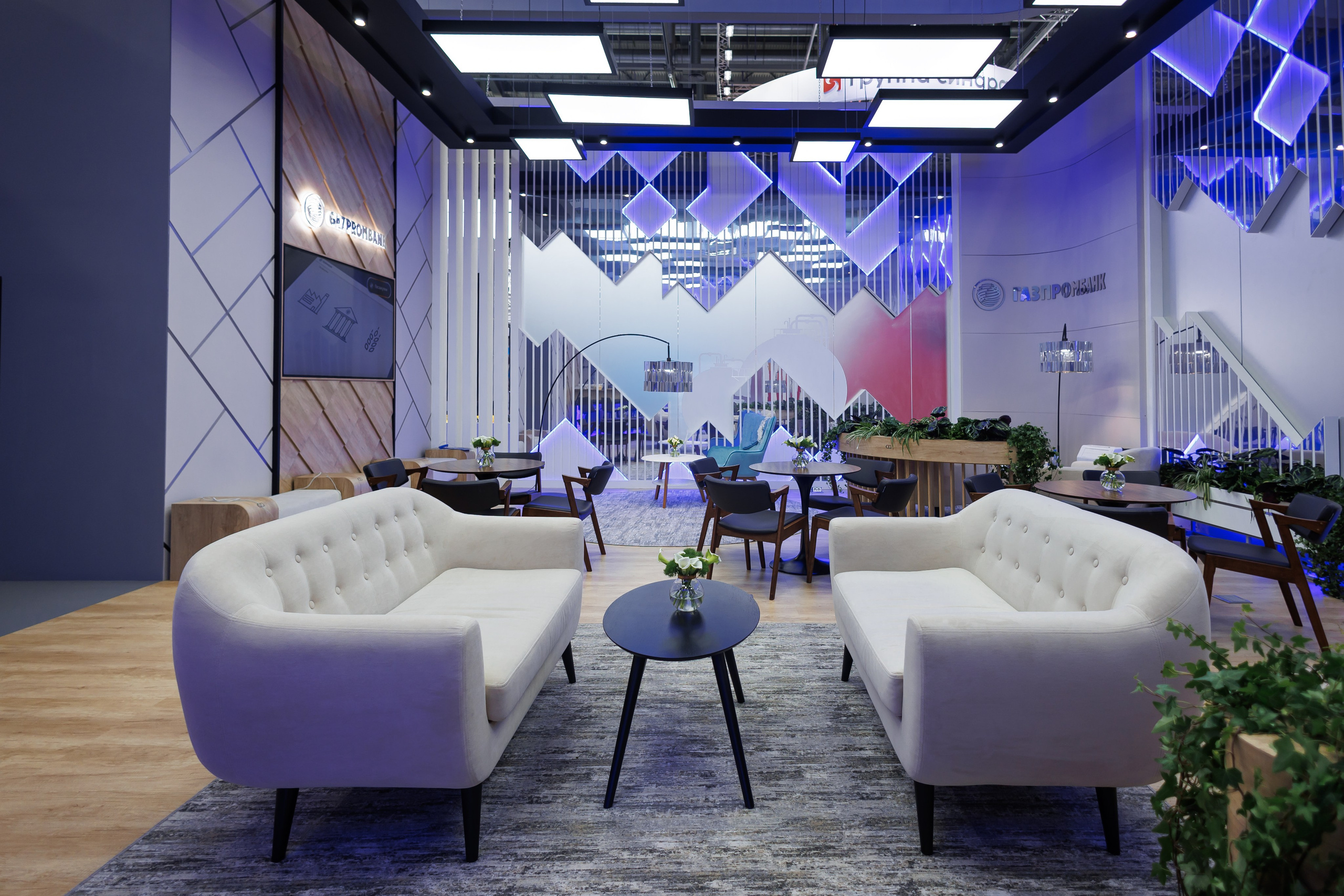 Интерьерная съемка стендов на выставке «Иннопром» фотограф на иннопром фотограф на форум фотограф ПМЭФ бизнес форум экономический форум