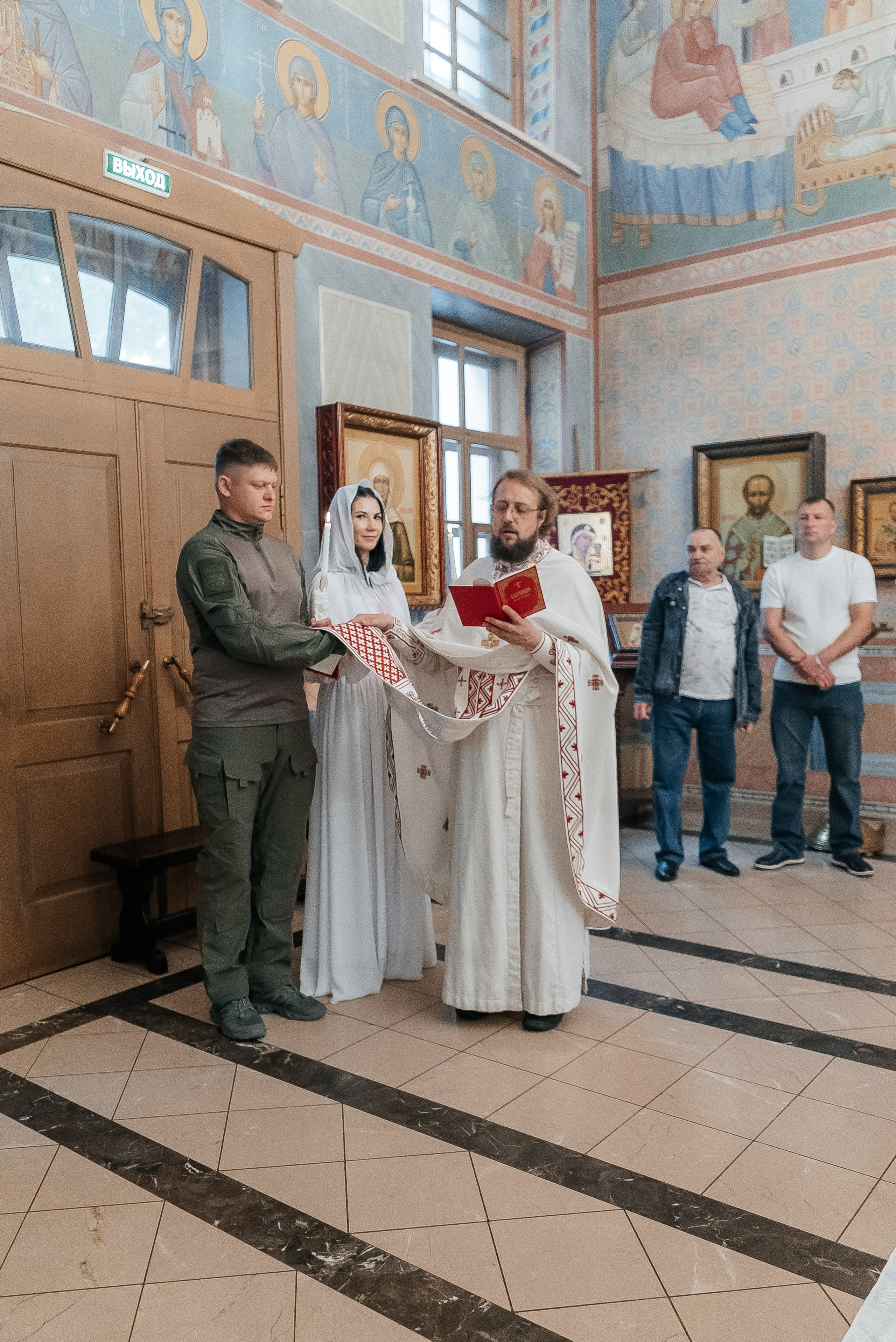 Венчание. Казанский храм. Свадебный и семейный фотограф во Владивостоке Александра Глускер