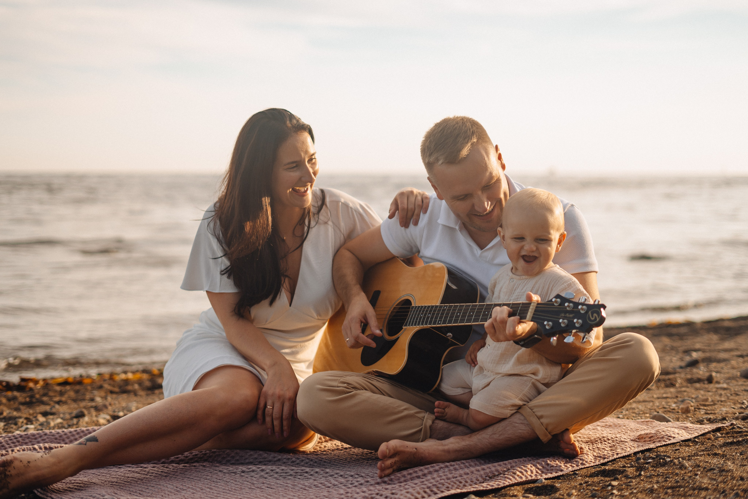 Семейная фотосессия на море сахалин. Фотограф сахалин