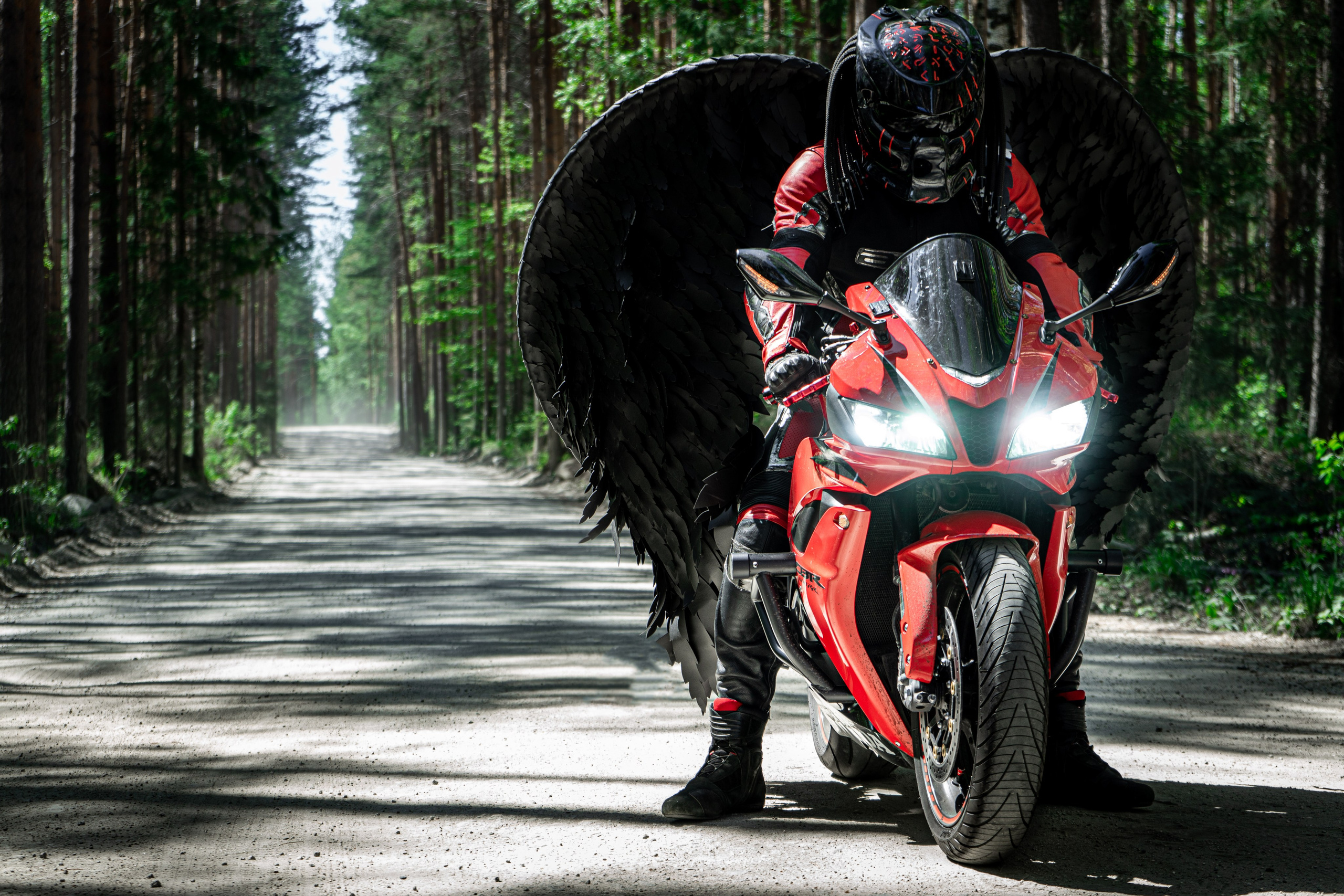 Мужская фотосессия на мотоцикле. Фотограф Екатеринбург Кокшарова Александра