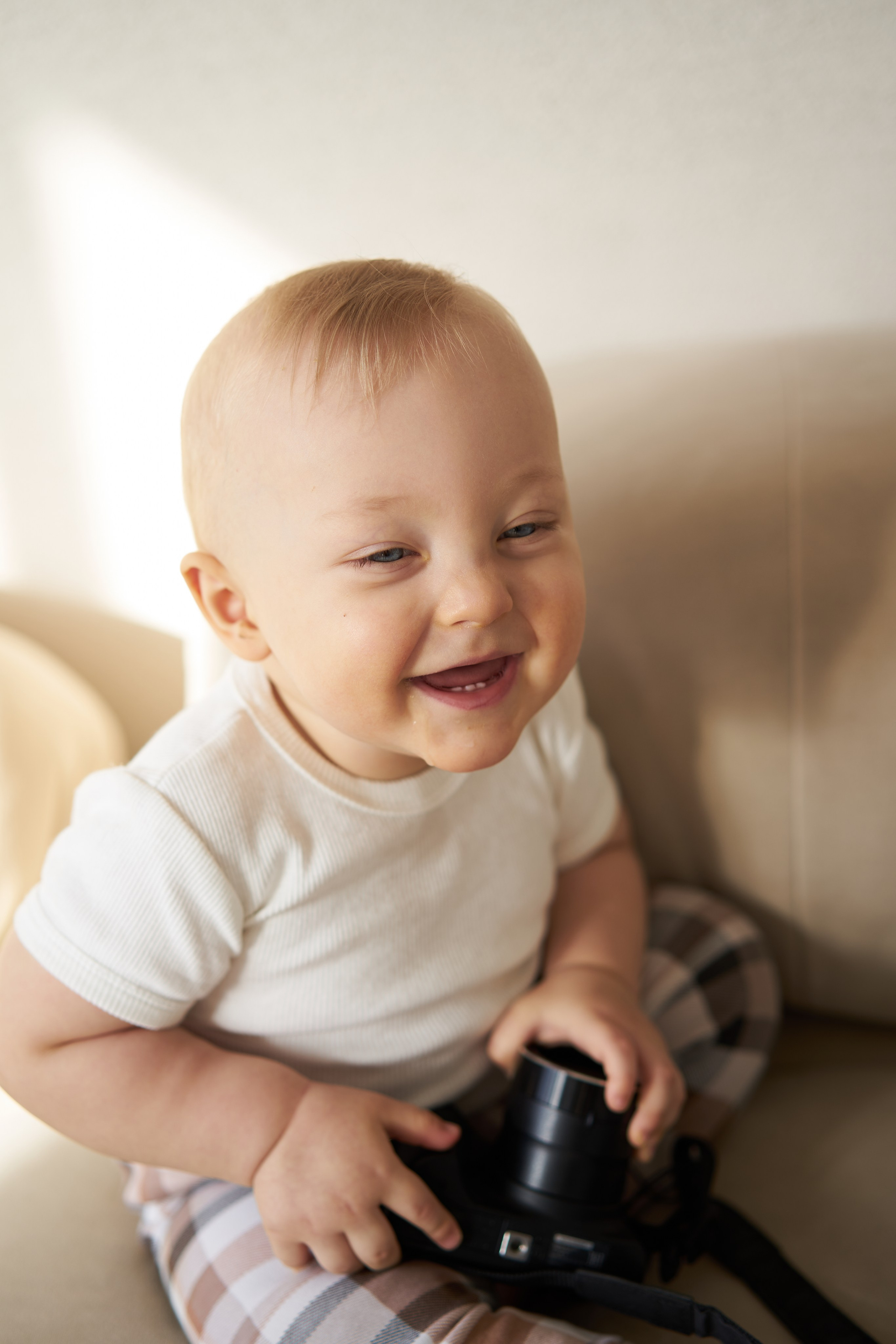 Семейная фотосессия в студии. Фотограф Екатеринбург Кокшарова Александра