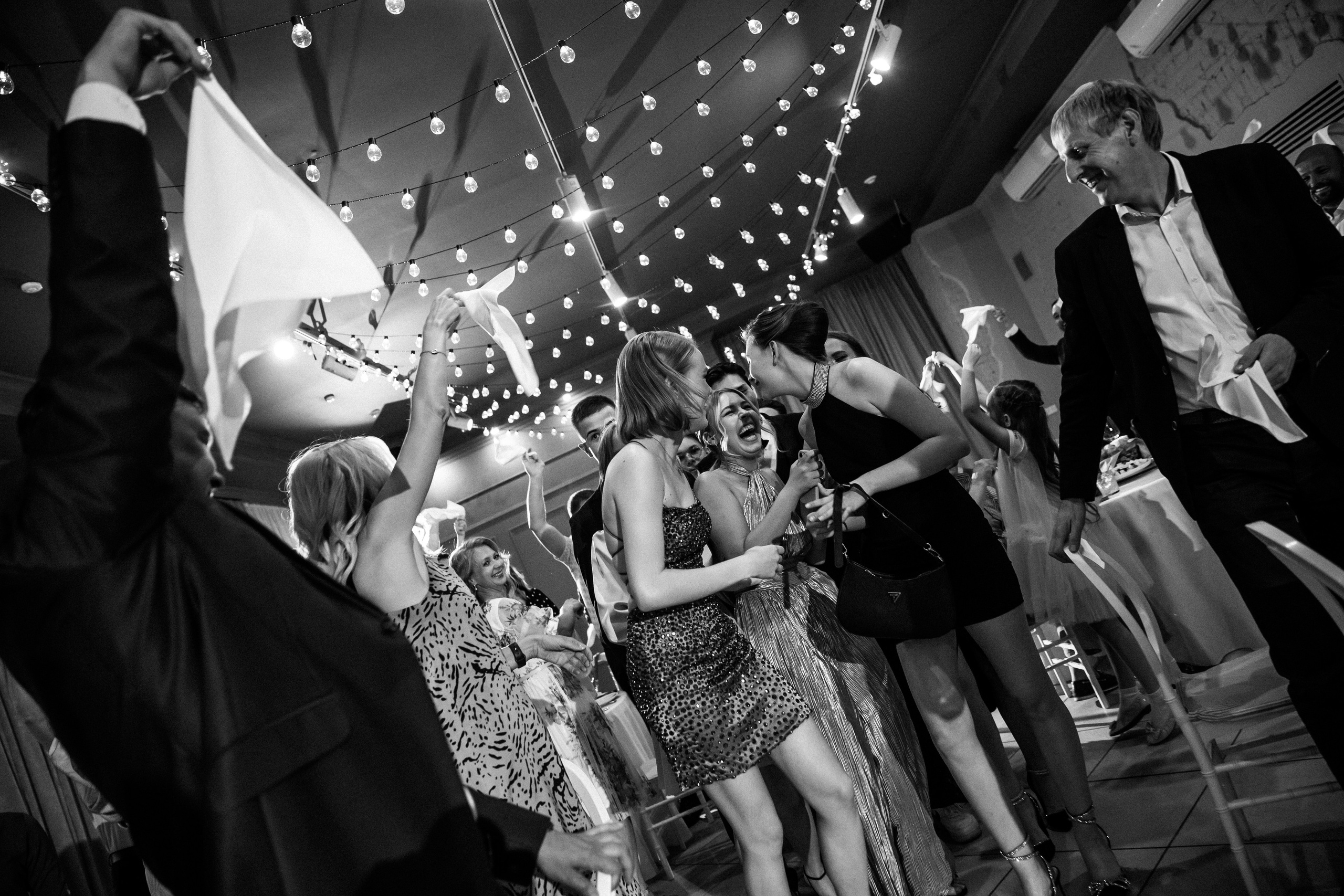 2023-06-23 Выпускной МБОУ СОШ № 10. Фотограф в Красноярске