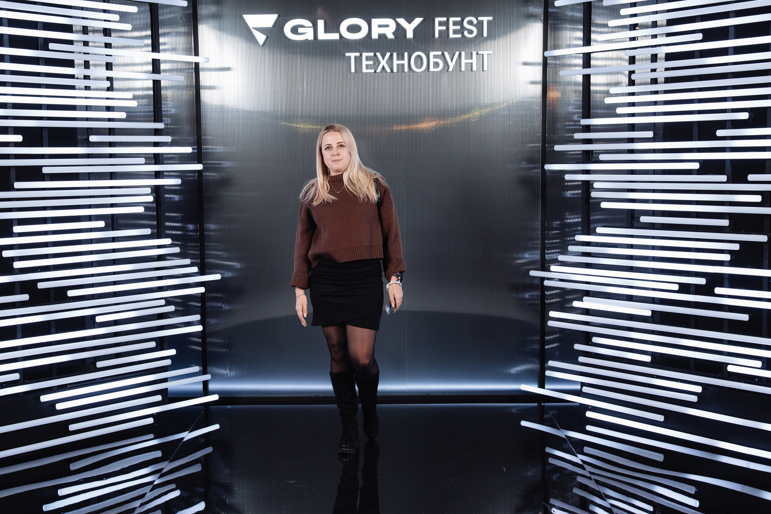 Glory 2025. Рекламный фотограф Москва — рекламная и бренд-съёмка | Polyakov
