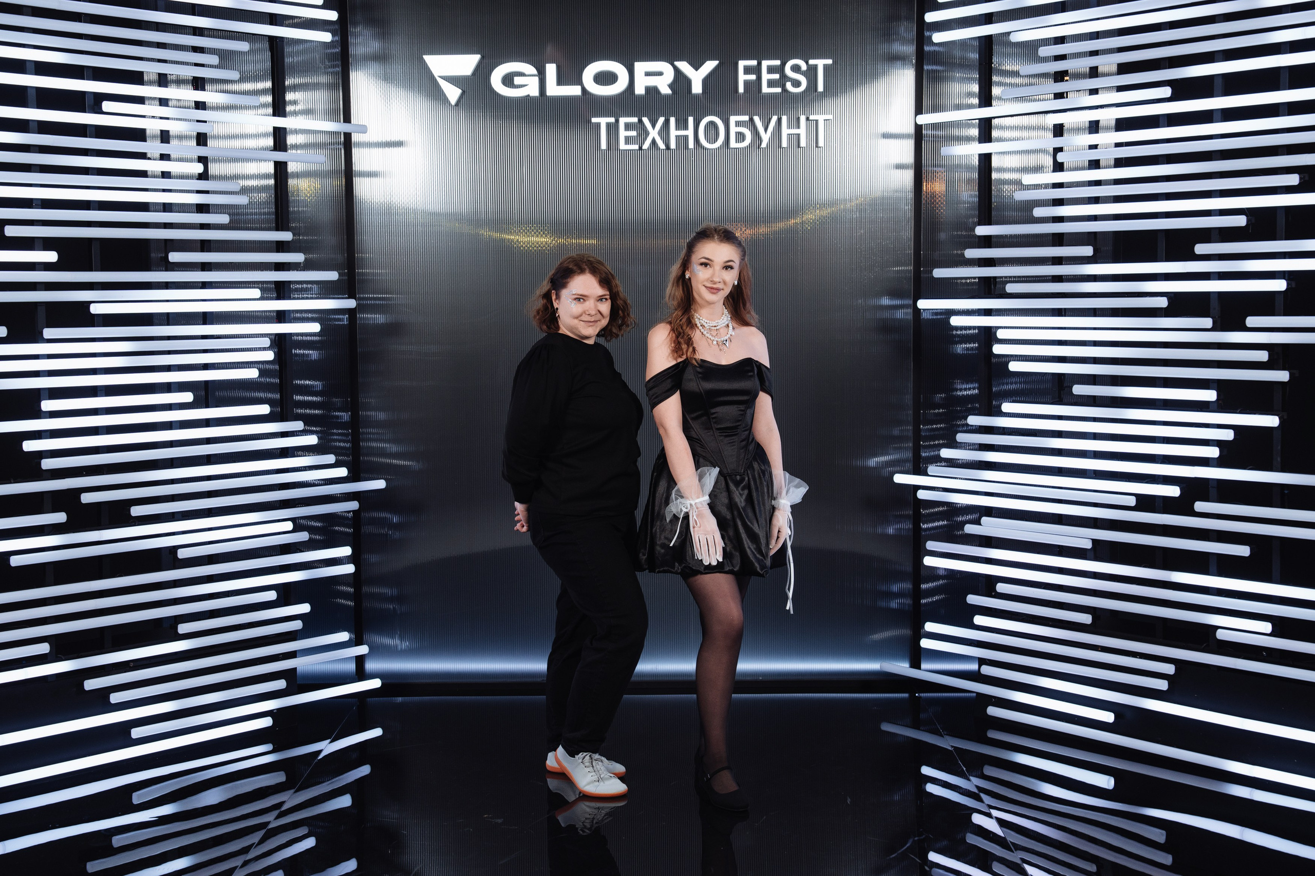 Glory 2025. Рекламный фотограф Москва — рекламная и бренд-съёмка | Polyakov