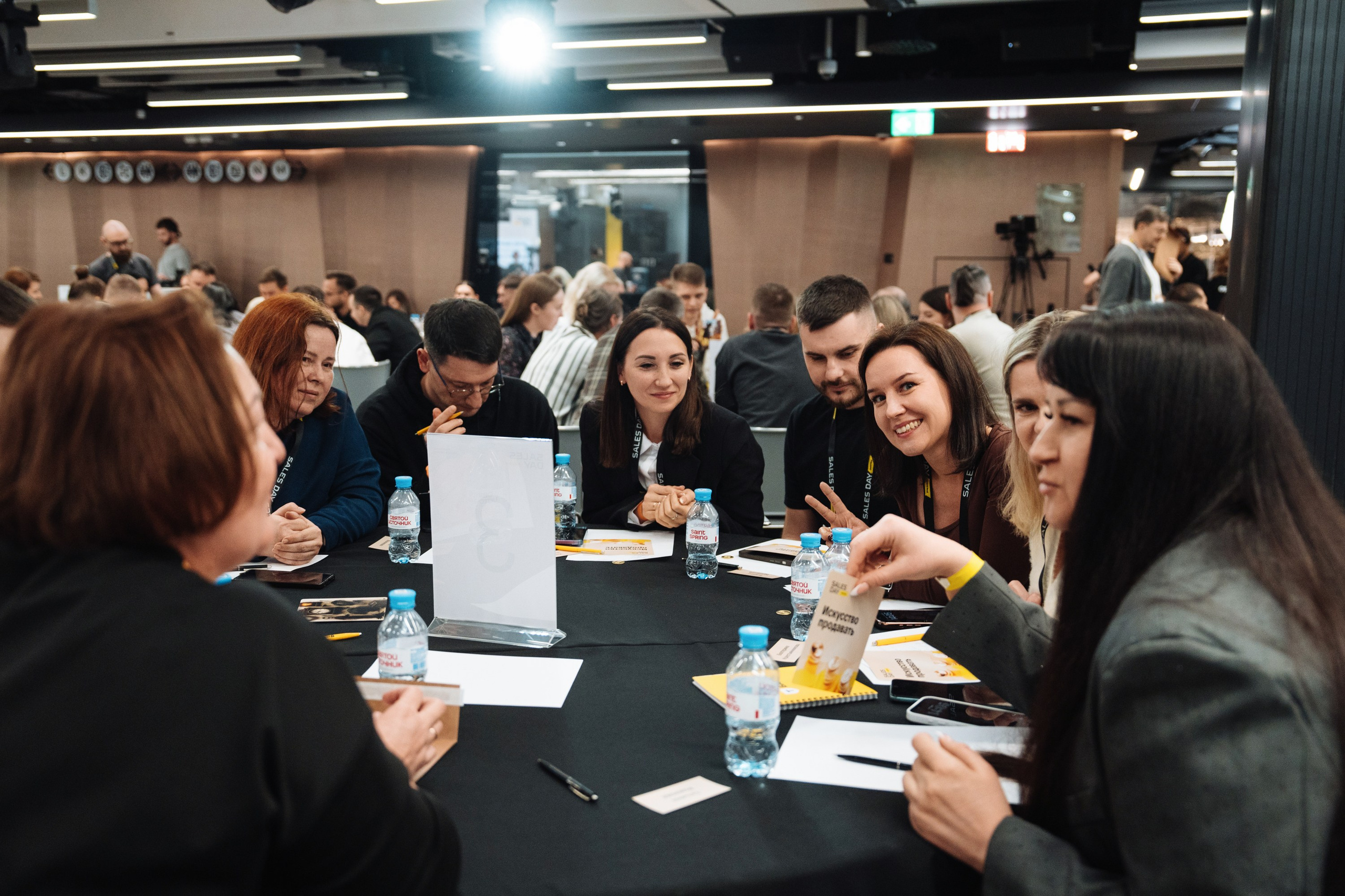 Sales day grand final. Рекламный фотограф Москва — рекламная и бренд-съёмка | Polyakov