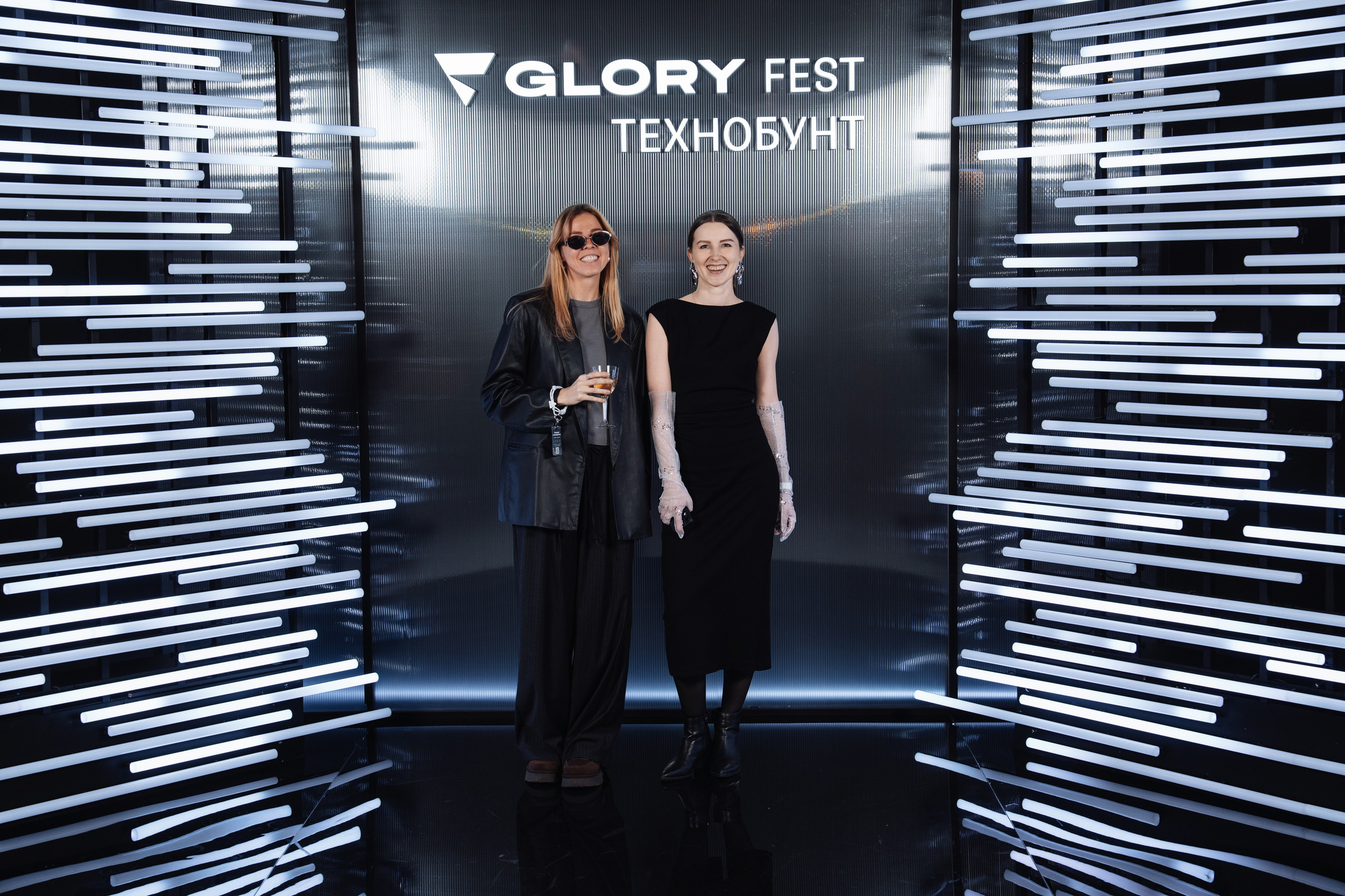 Glory 2025. Рекламный фотограф Москва — рекламная и бренд-съёмка | Polyakov