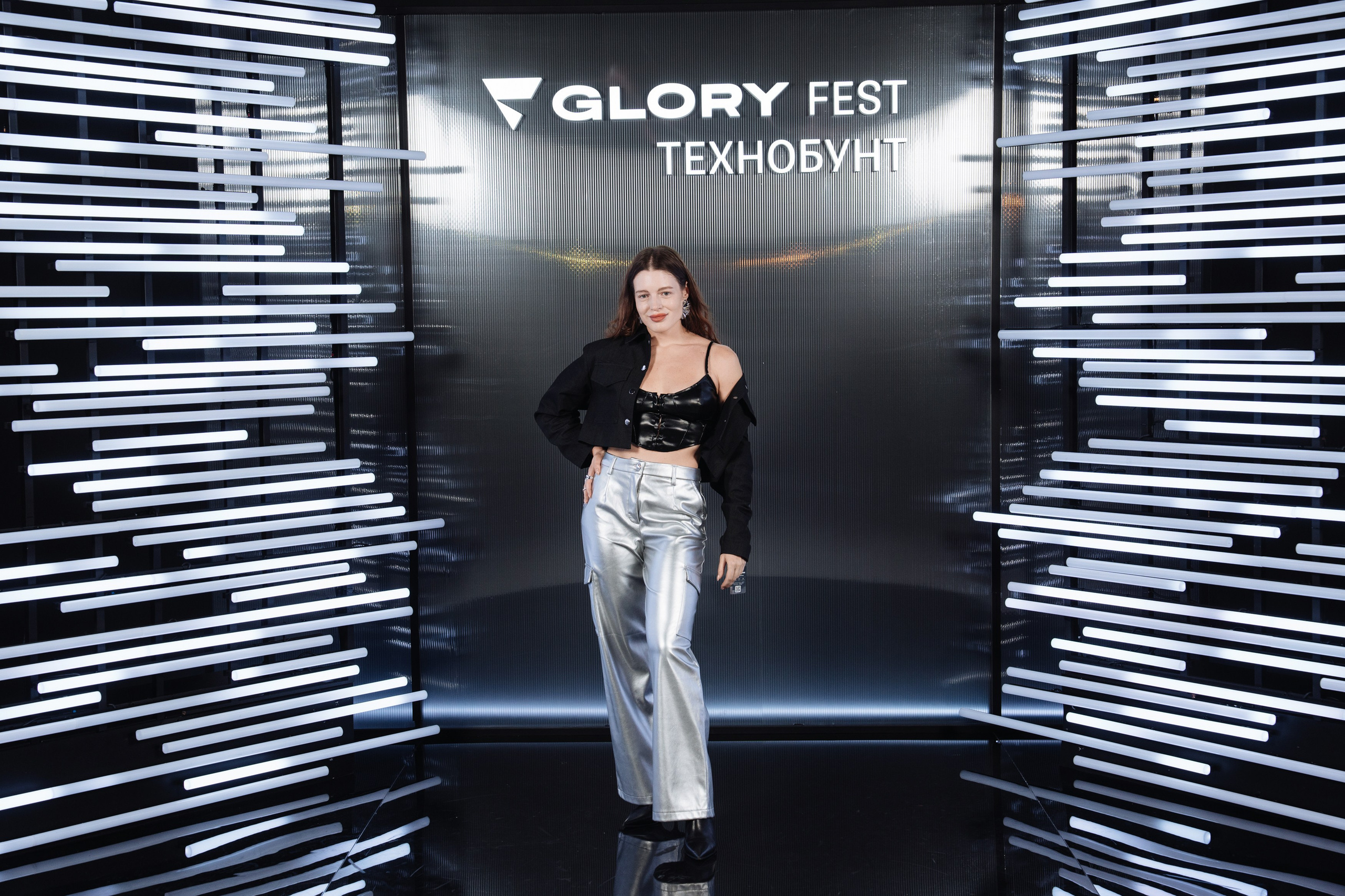 Glory 2025. Рекламный фотограф Москва — рекламная и бренд-съёмка | Polyakov