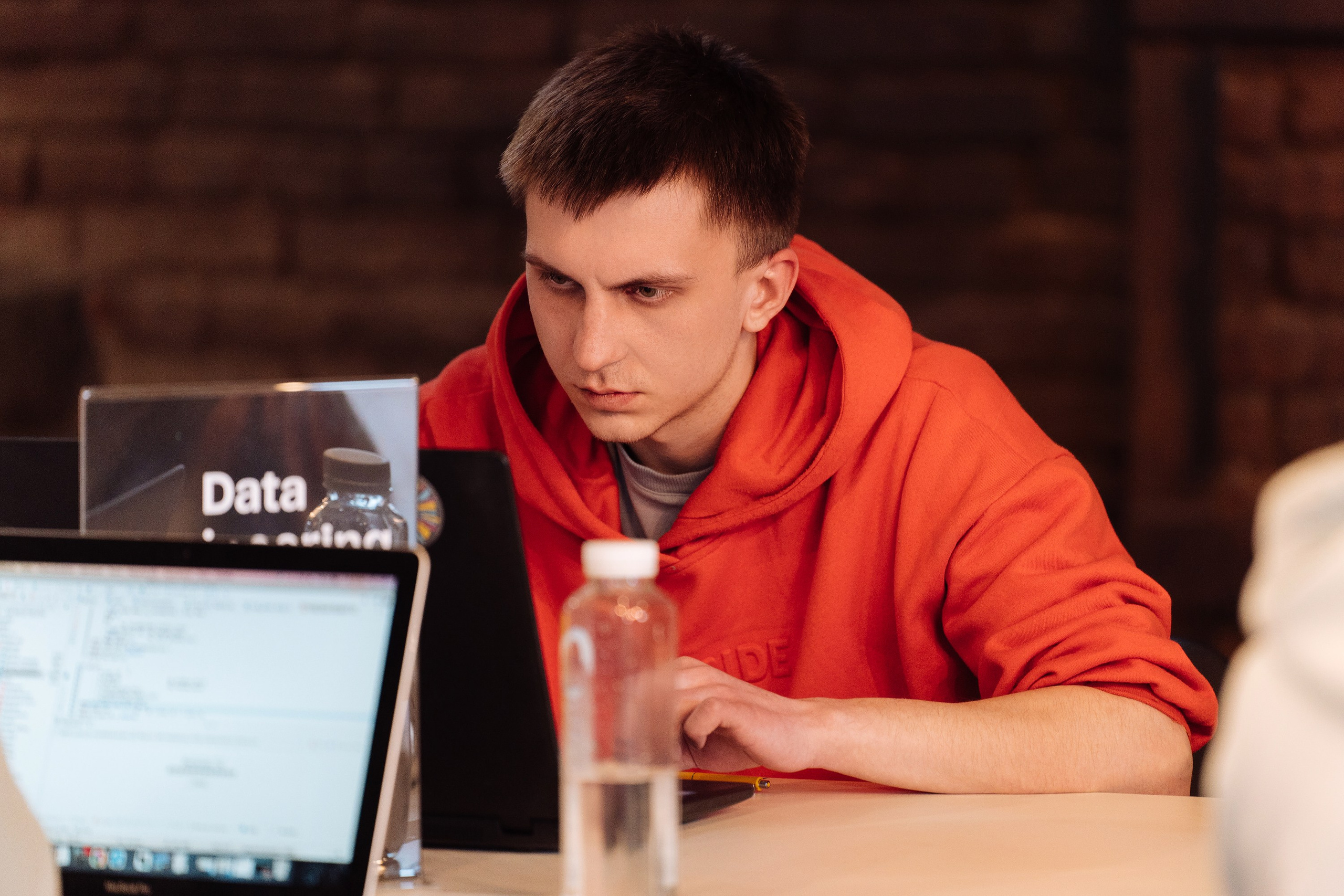 Tinkoff Solution Club. Рекламный фотограф Москва — рекламная и бренд-съёмка | Polyakov